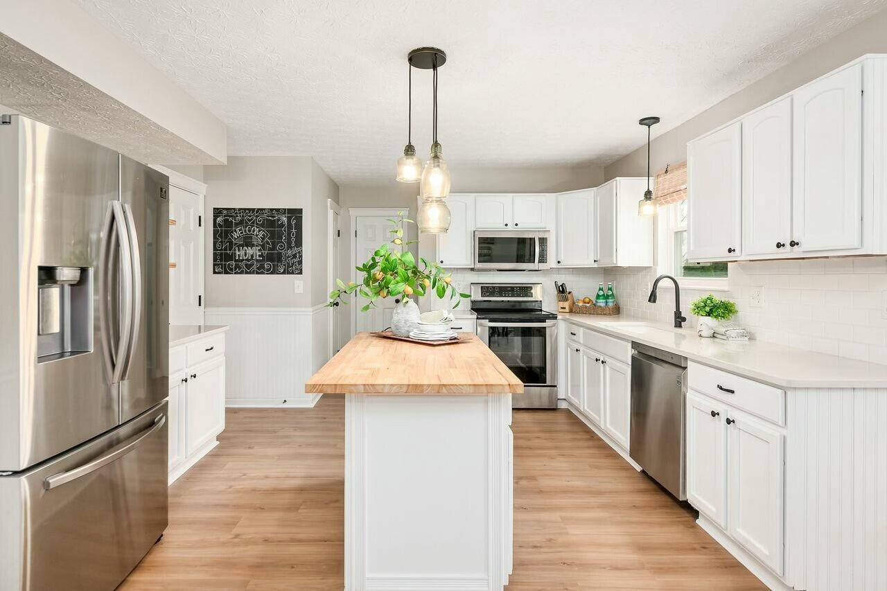 6108 Hilltop Trail Drive