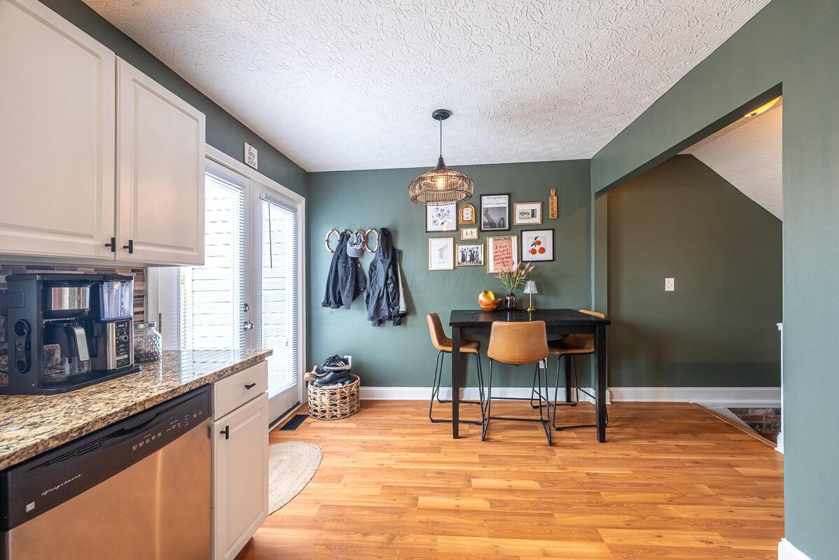 7913 Meadowhaven Boulevard, 13