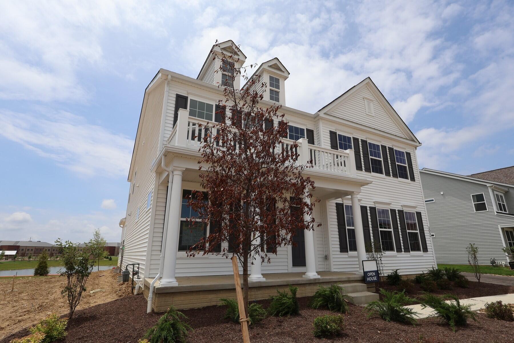 3052 Patricia Ann Way