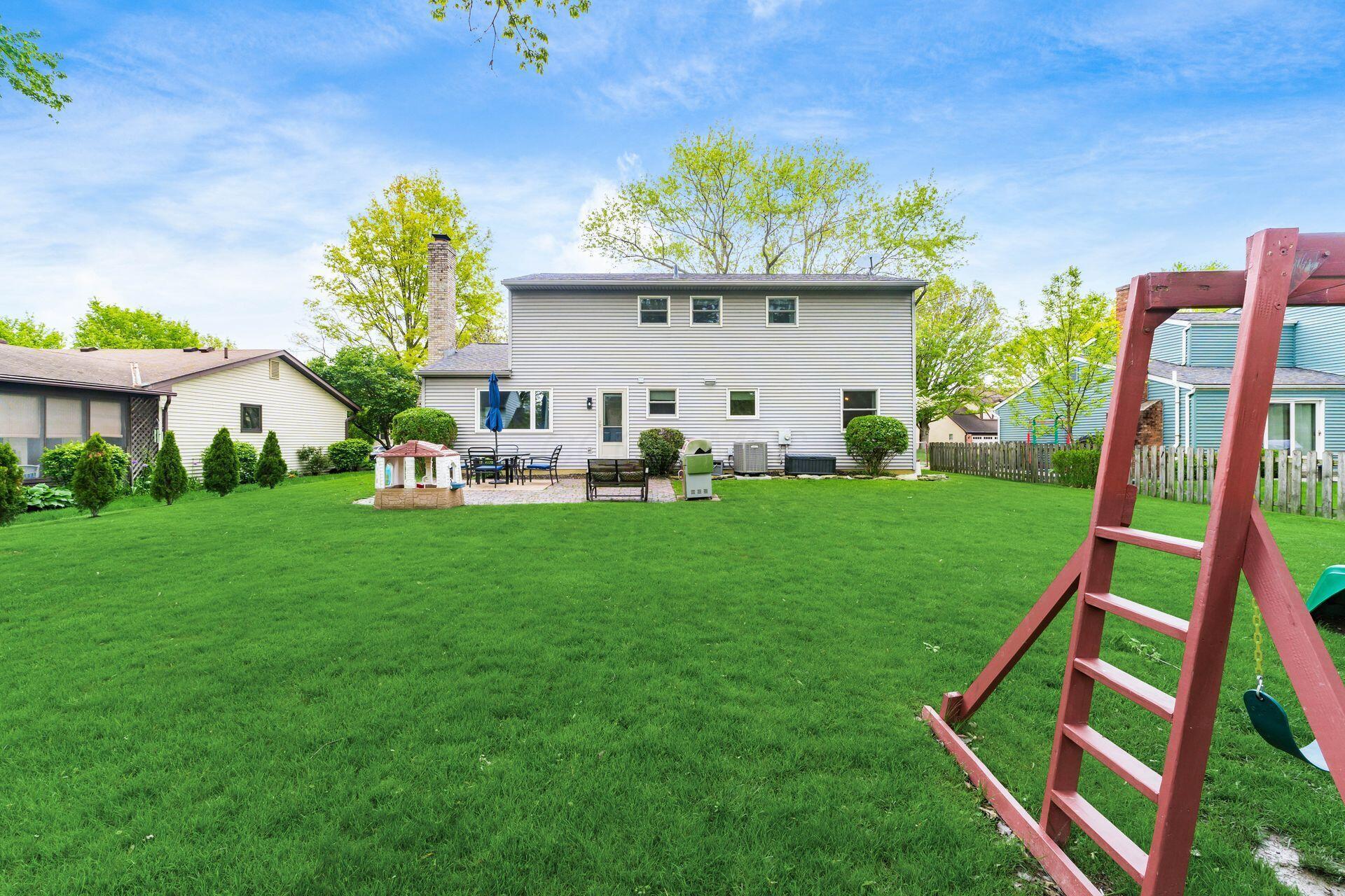 1055 Hepplewhite Street