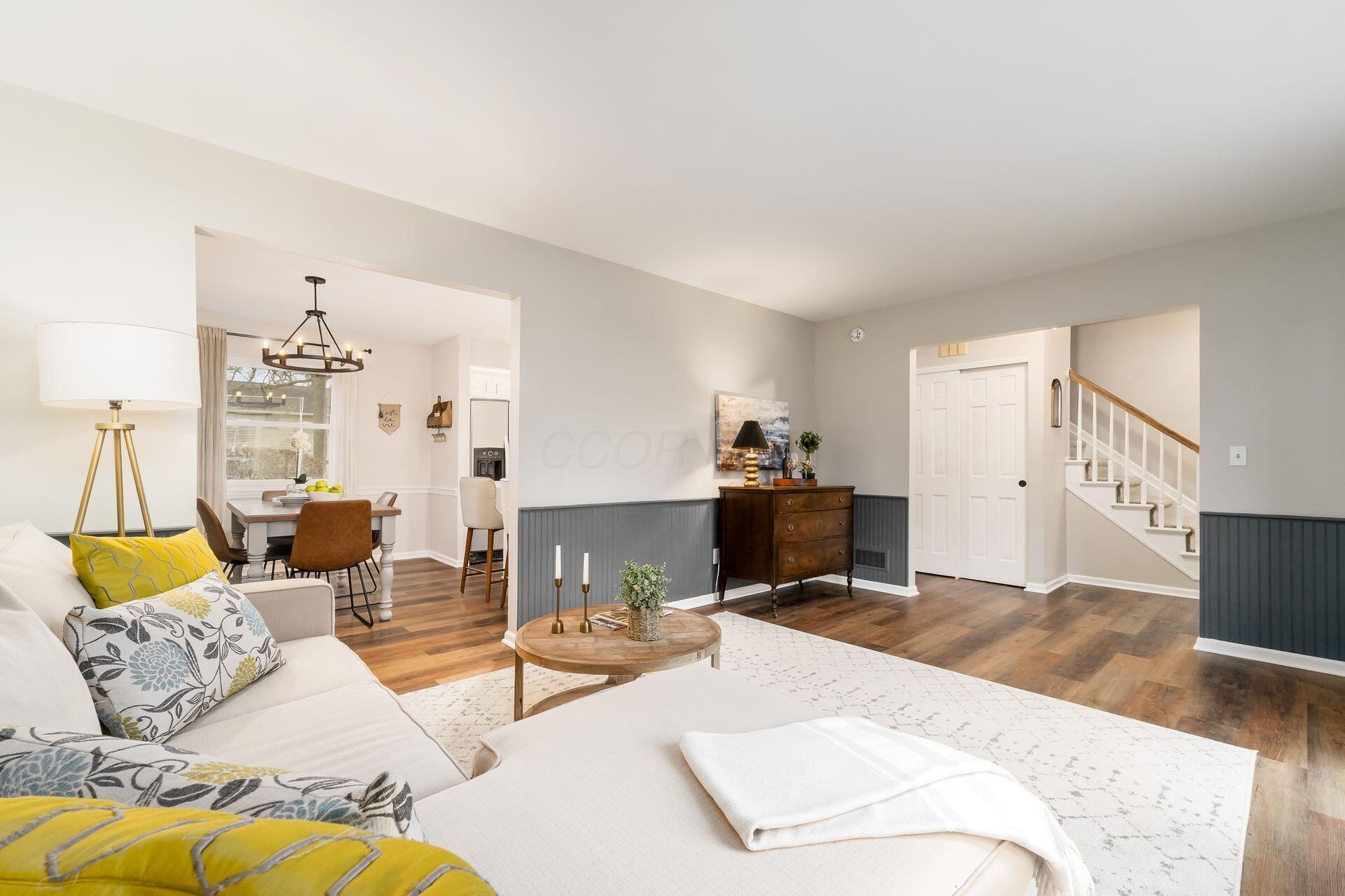 1055 Hepplewhite Street