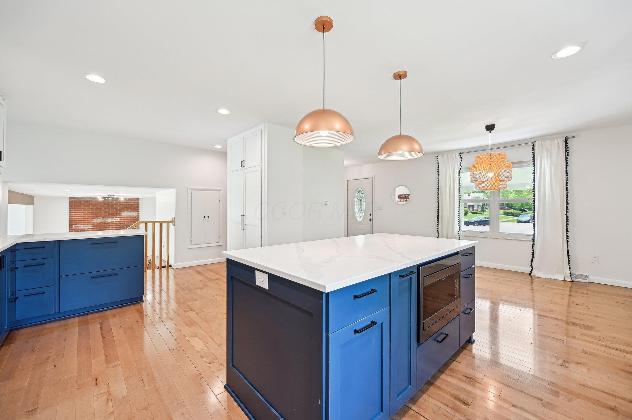 500 Cherrington Court