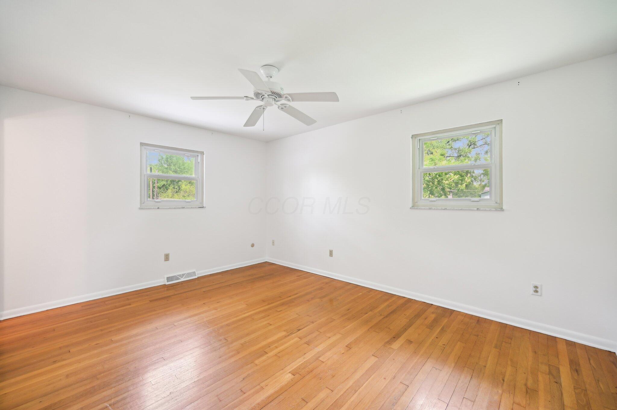 500 Cherrington Court