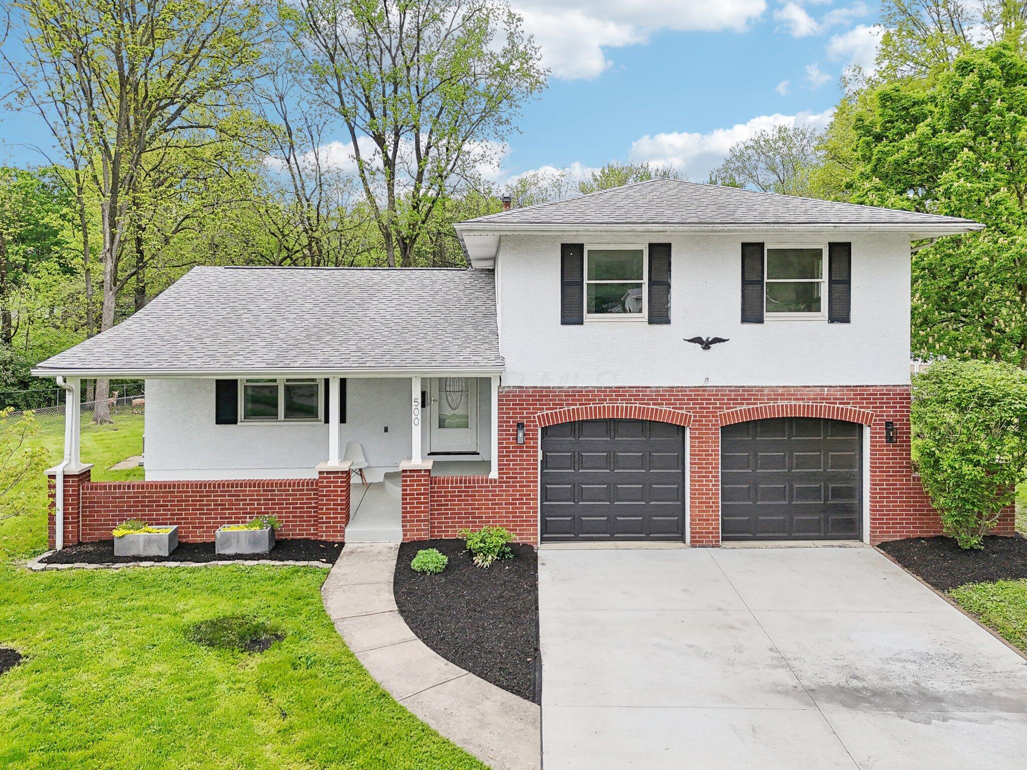 500 Cherrington Court