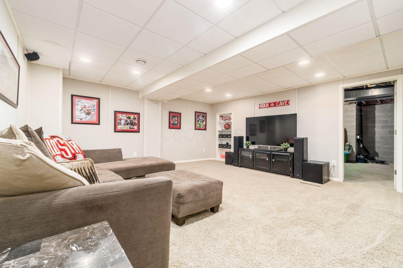 8096 Willow Brook Crossing Drive