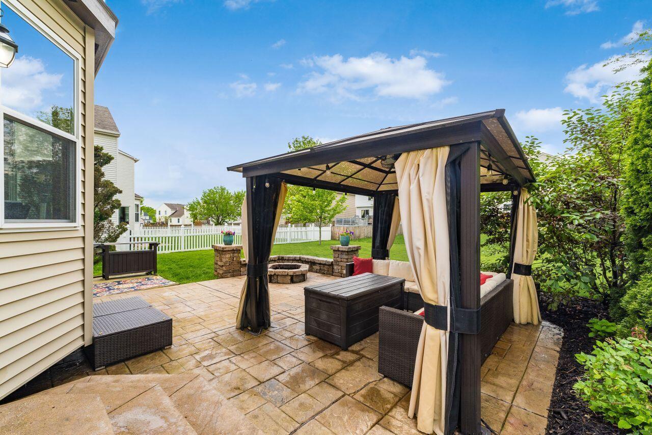 8096 Willow Brook Crossing Drive