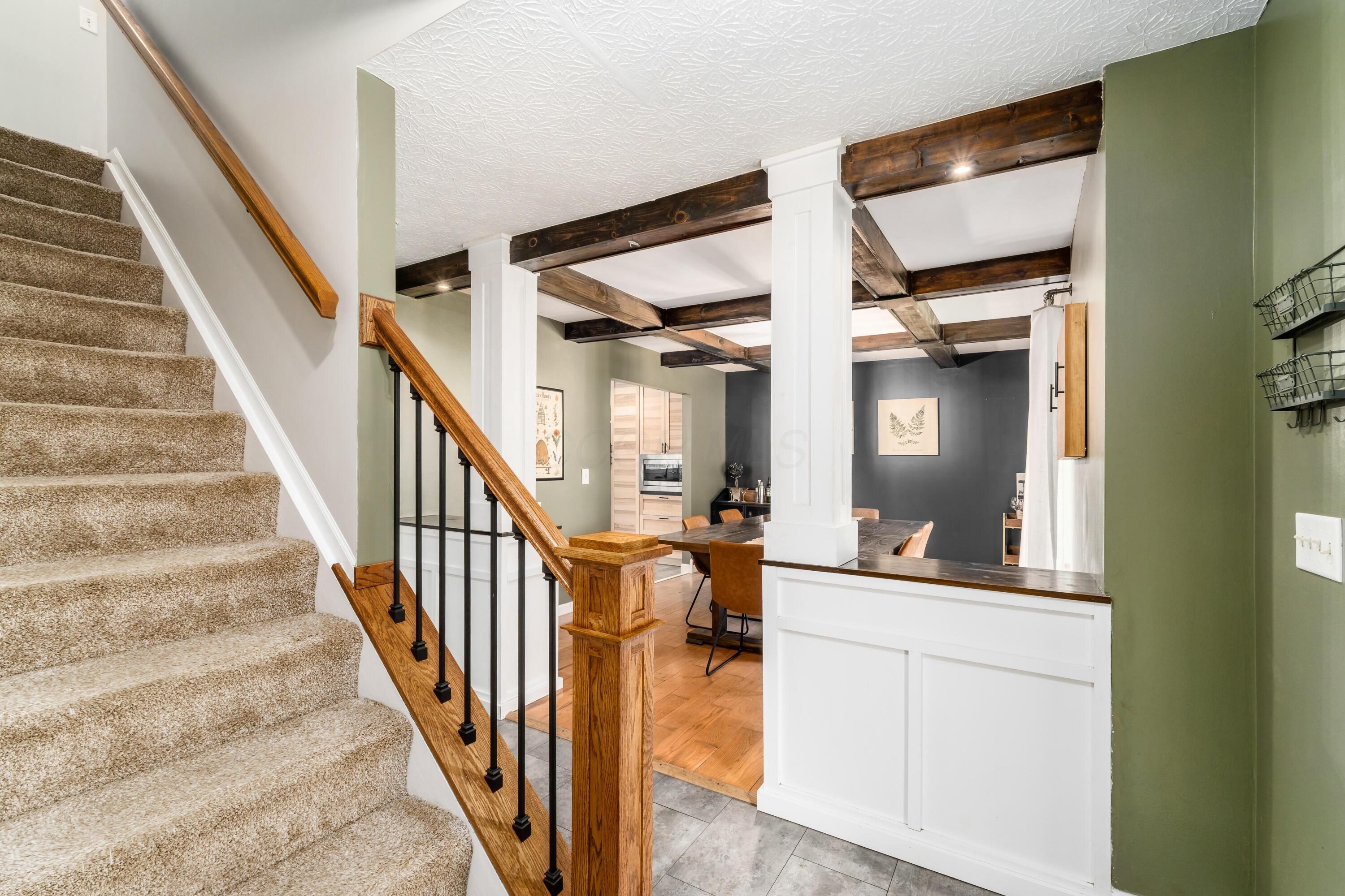 4768 Big Walnutview Court