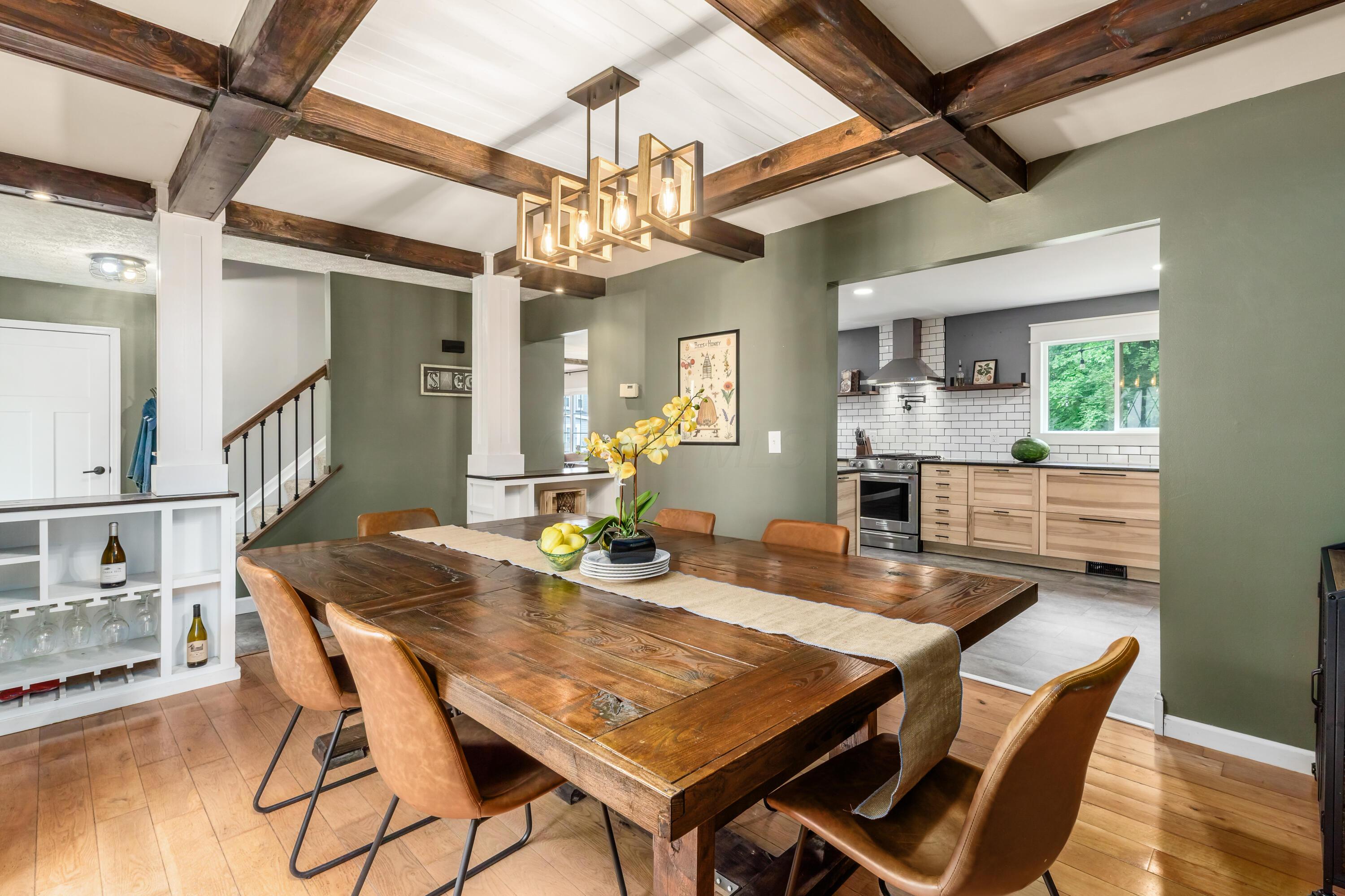 4768 Big Walnutview Court