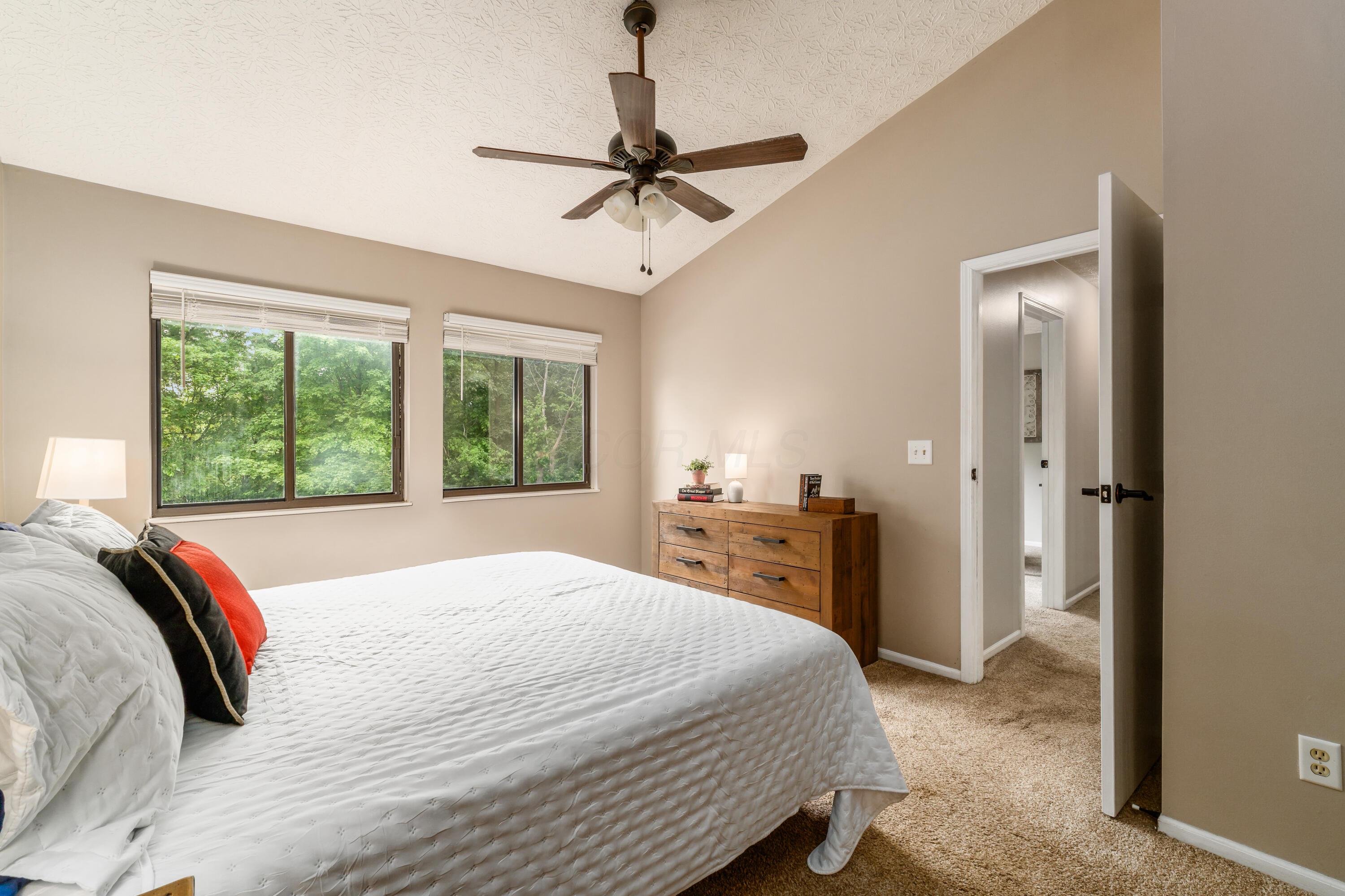 4768 Big Walnutview Court