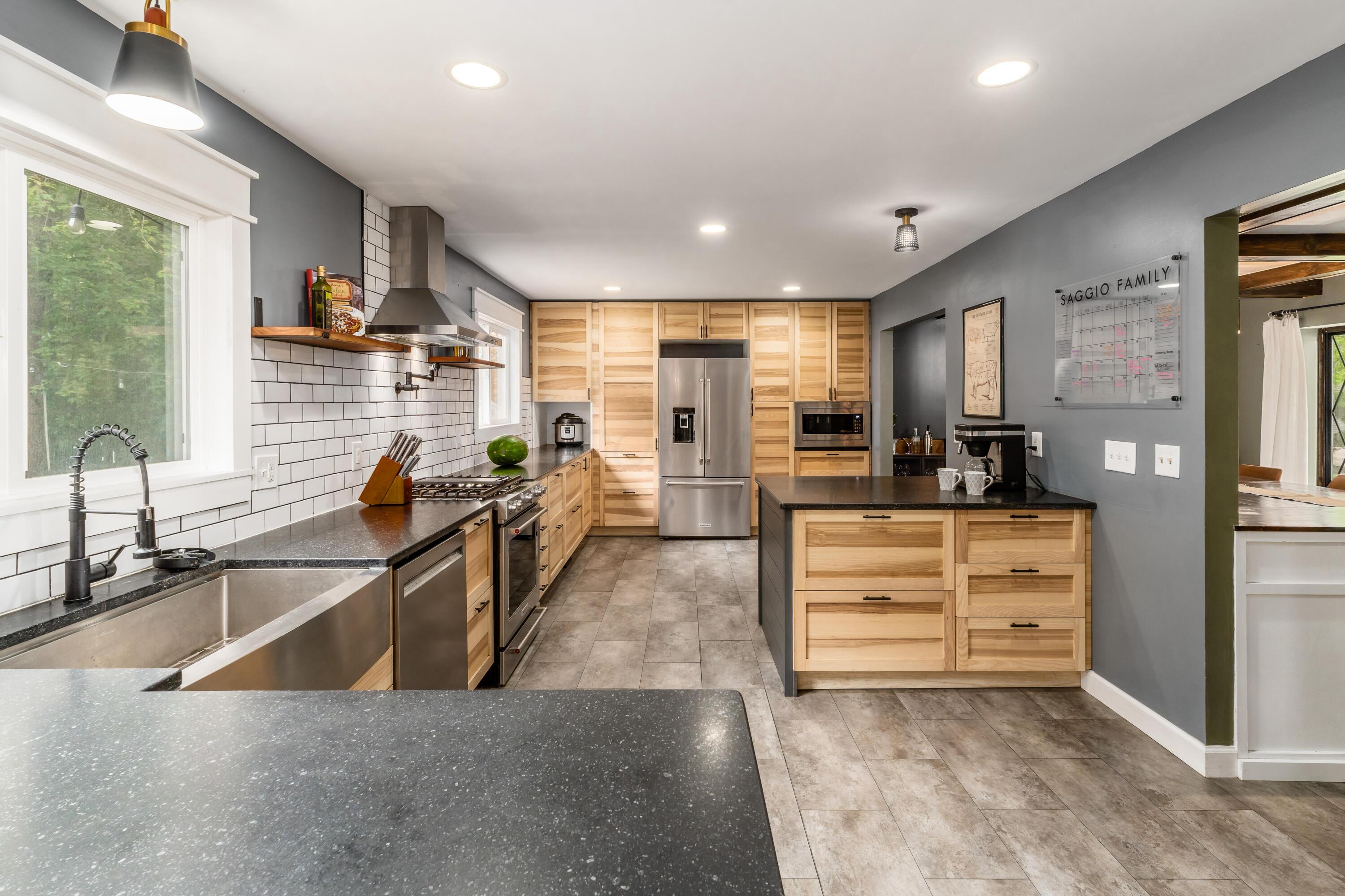 4768 Big Walnutview Court