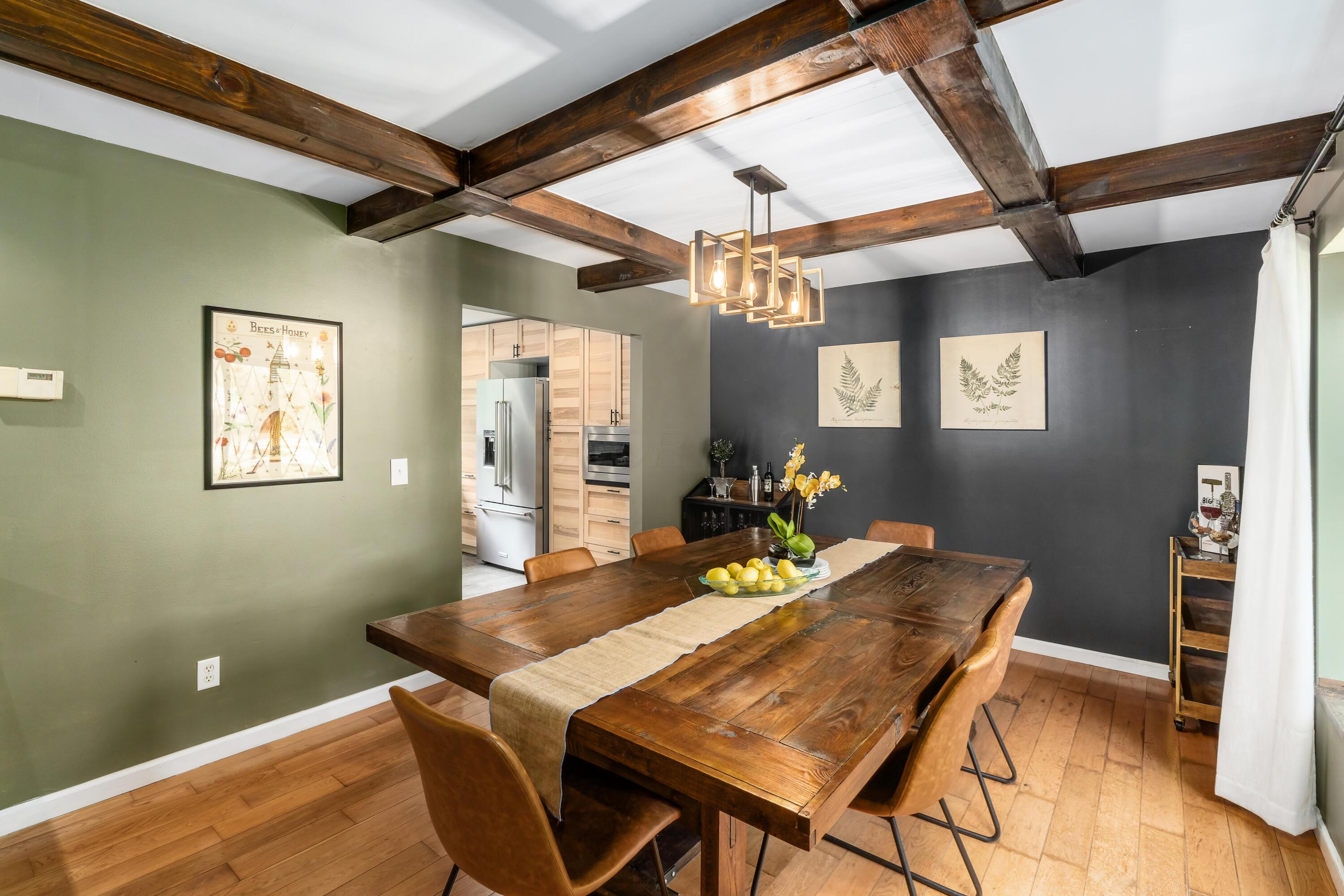 4768 Big Walnutview Court