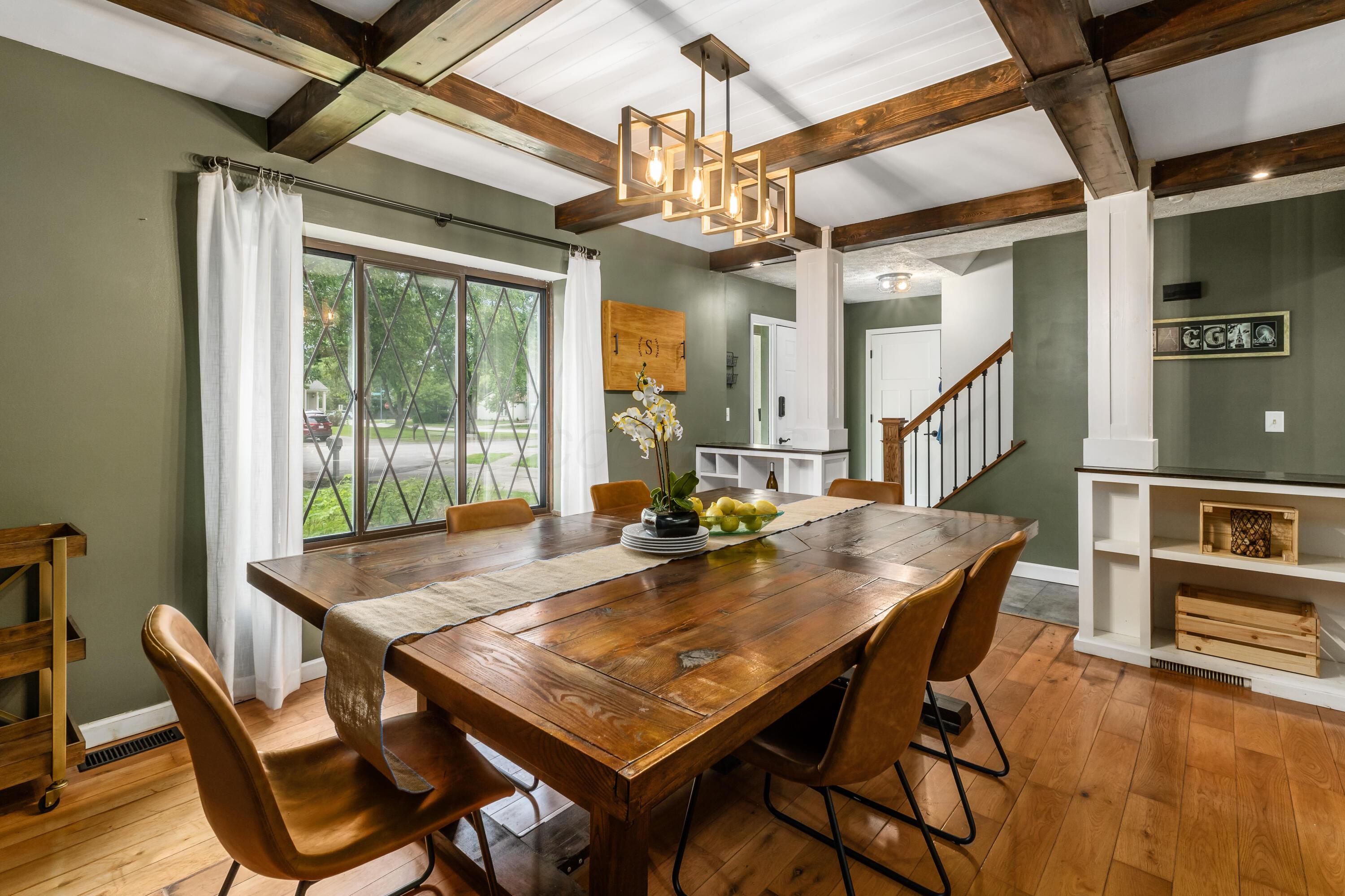 4768 Big Walnutview Court