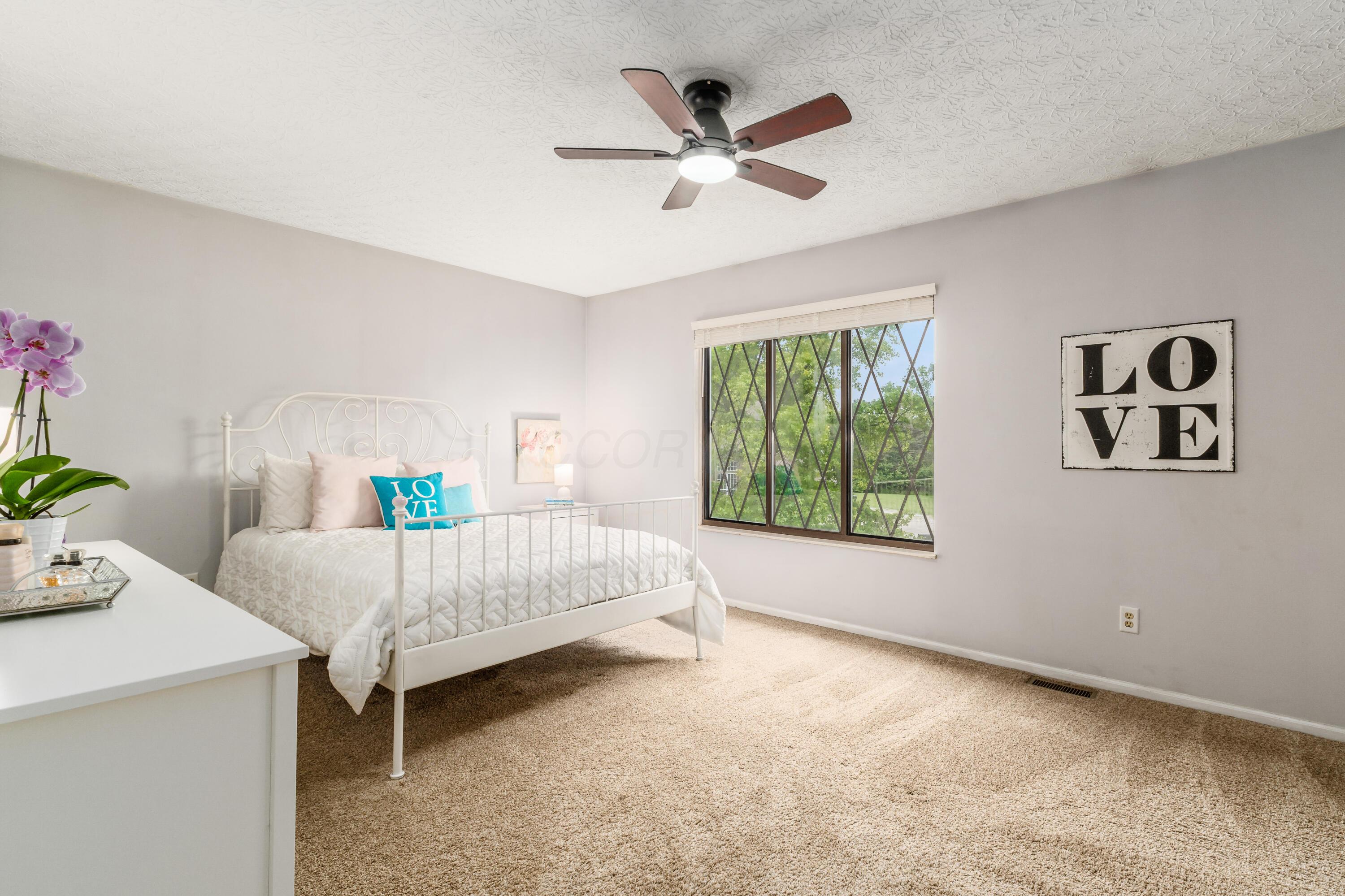 4768 Big Walnutview Court