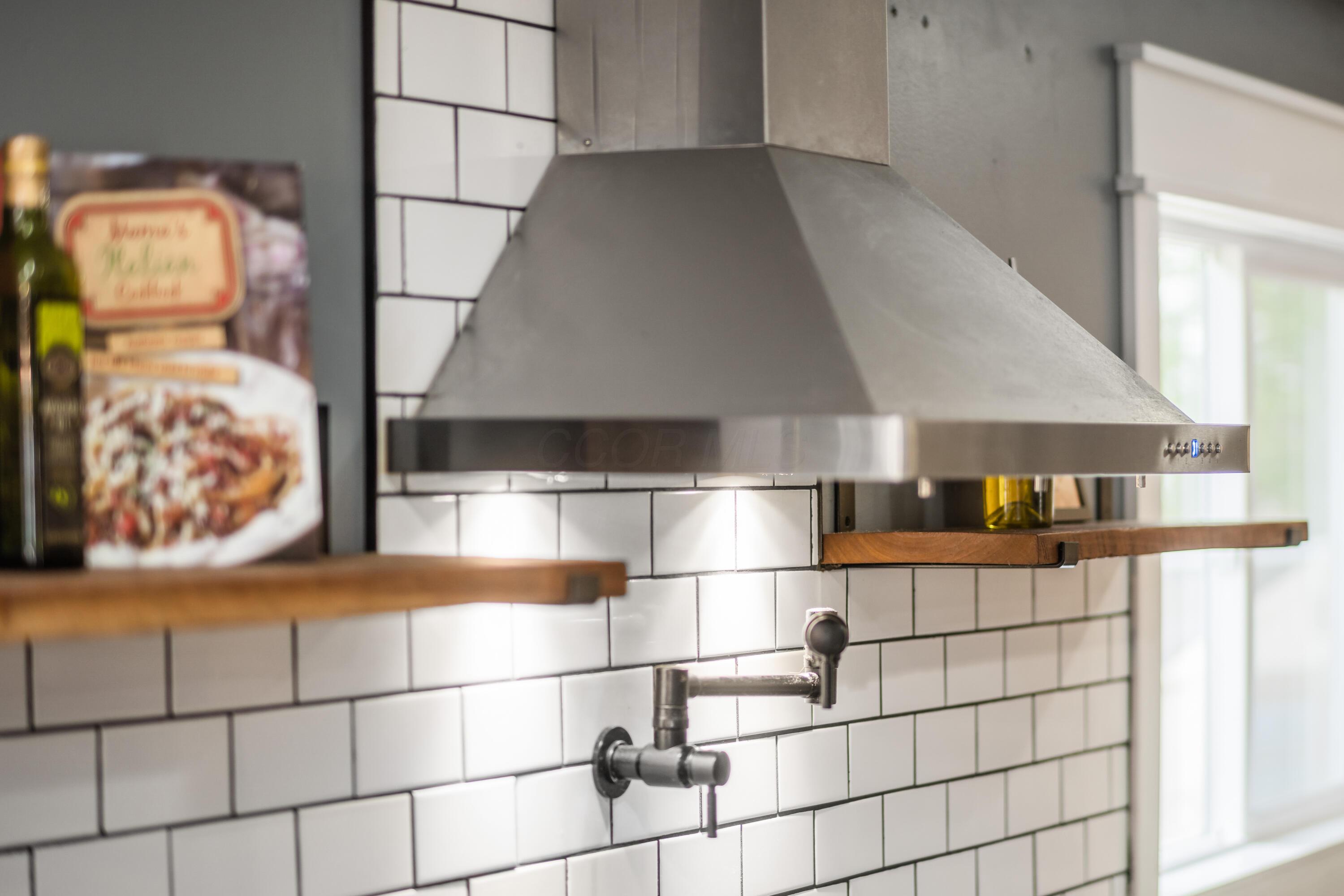 4768 Big Walnutview Court