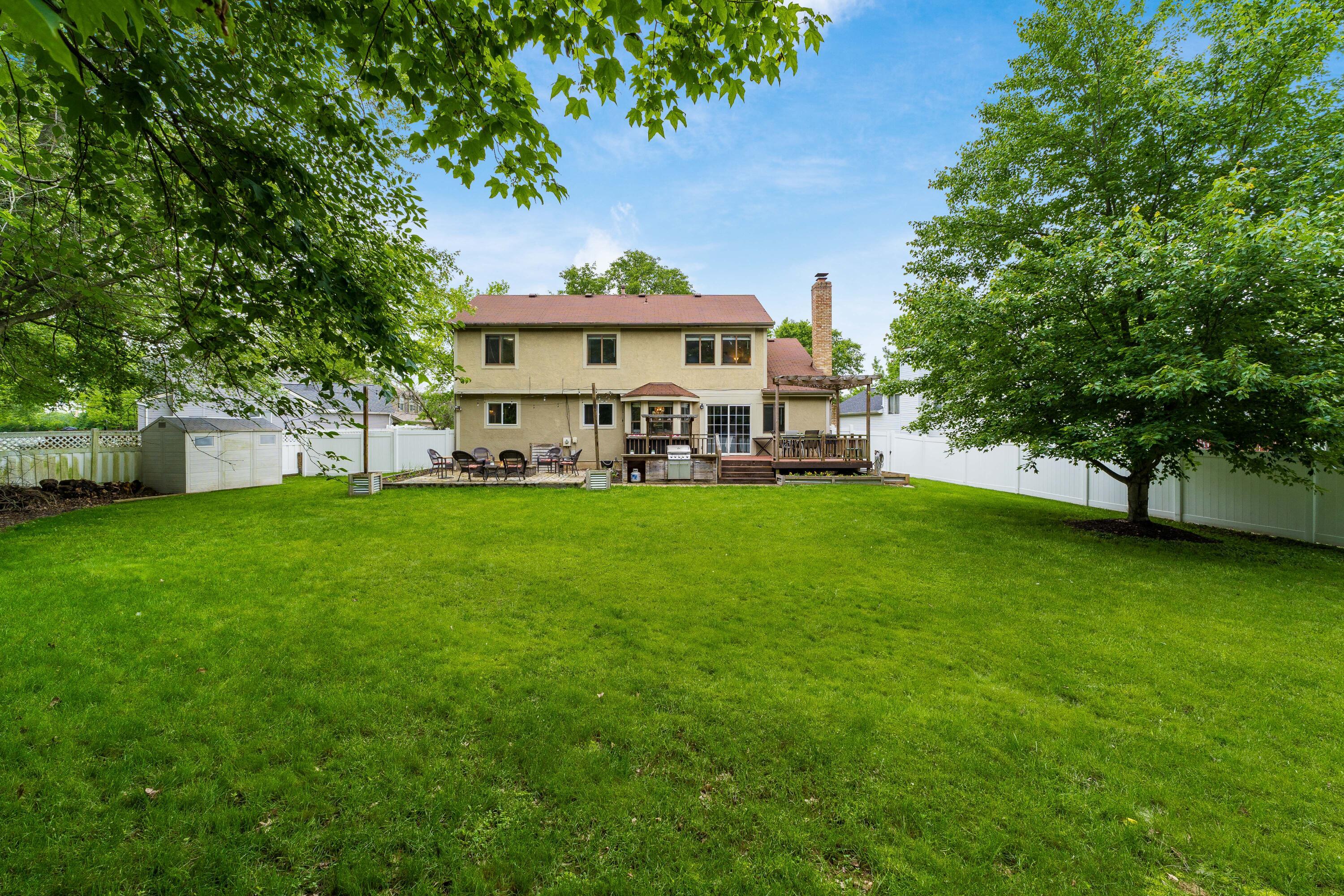 4768 Big Walnutview Court