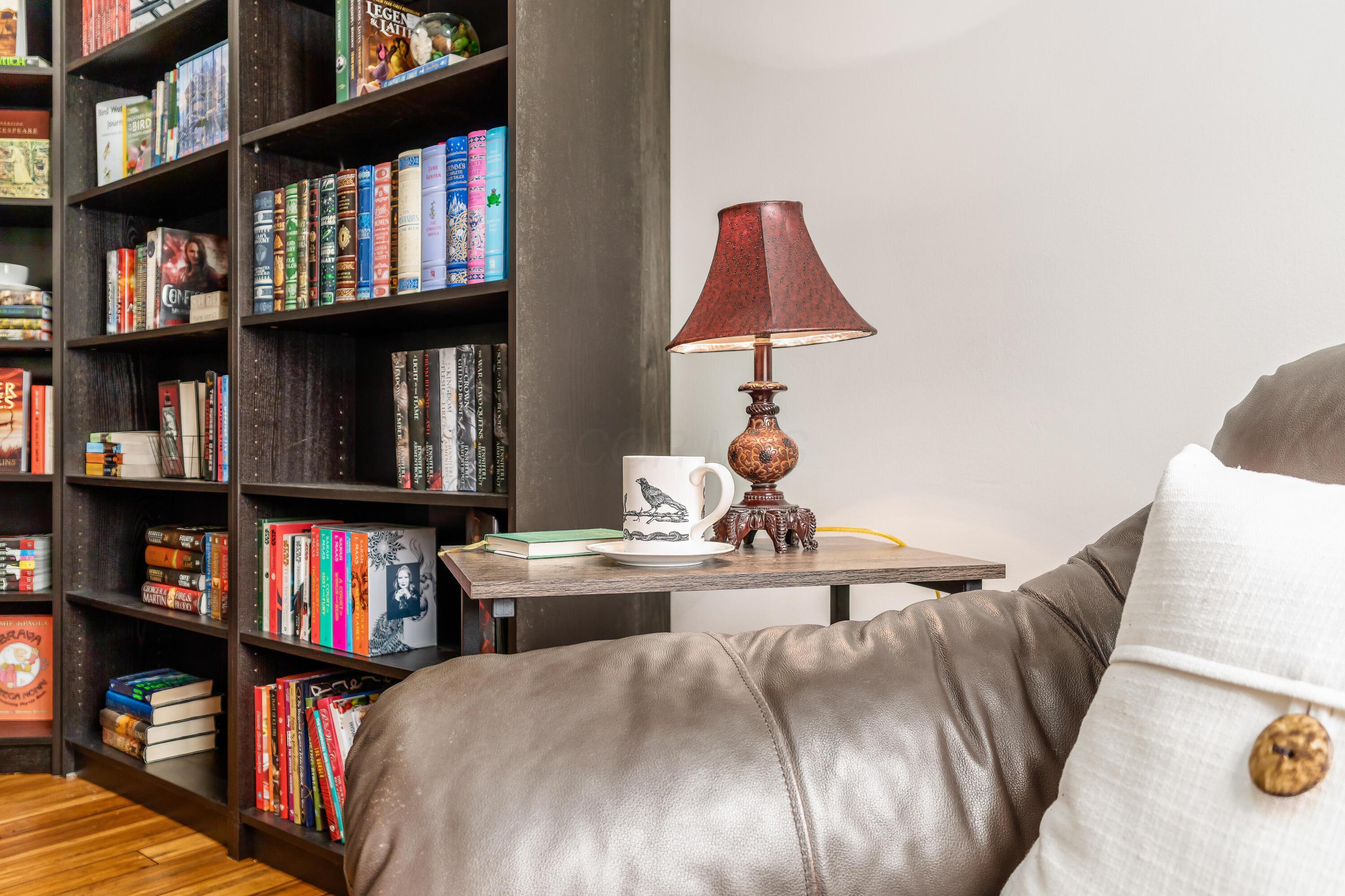 4768 Big Walnutview Court