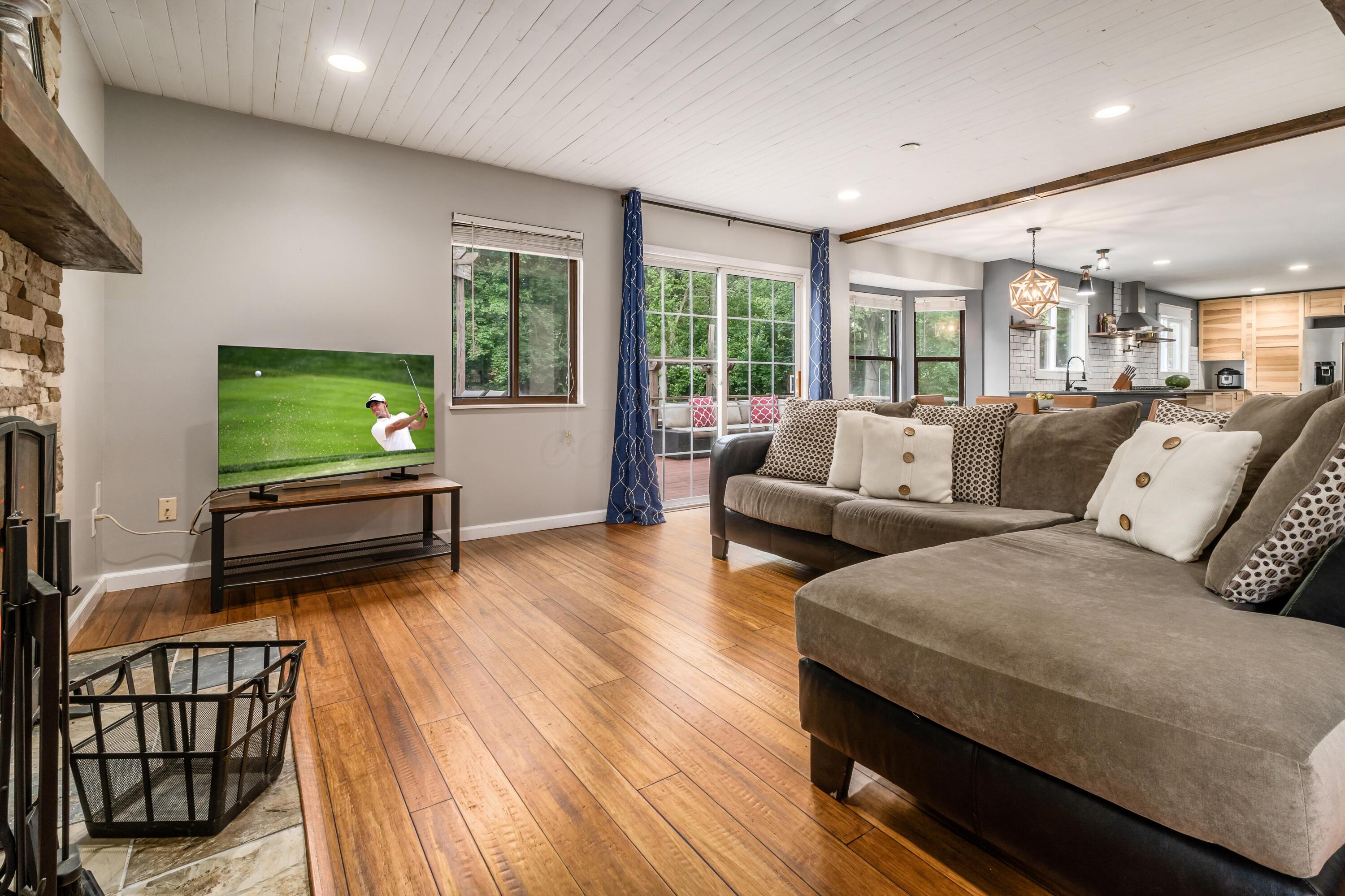 4768 Big Walnutview Court