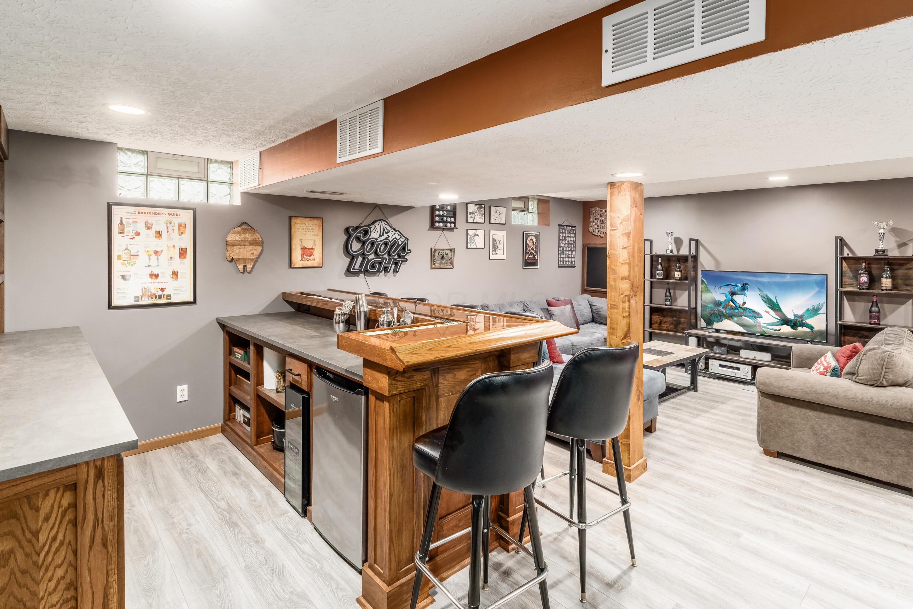 4768 Big Walnutview Court