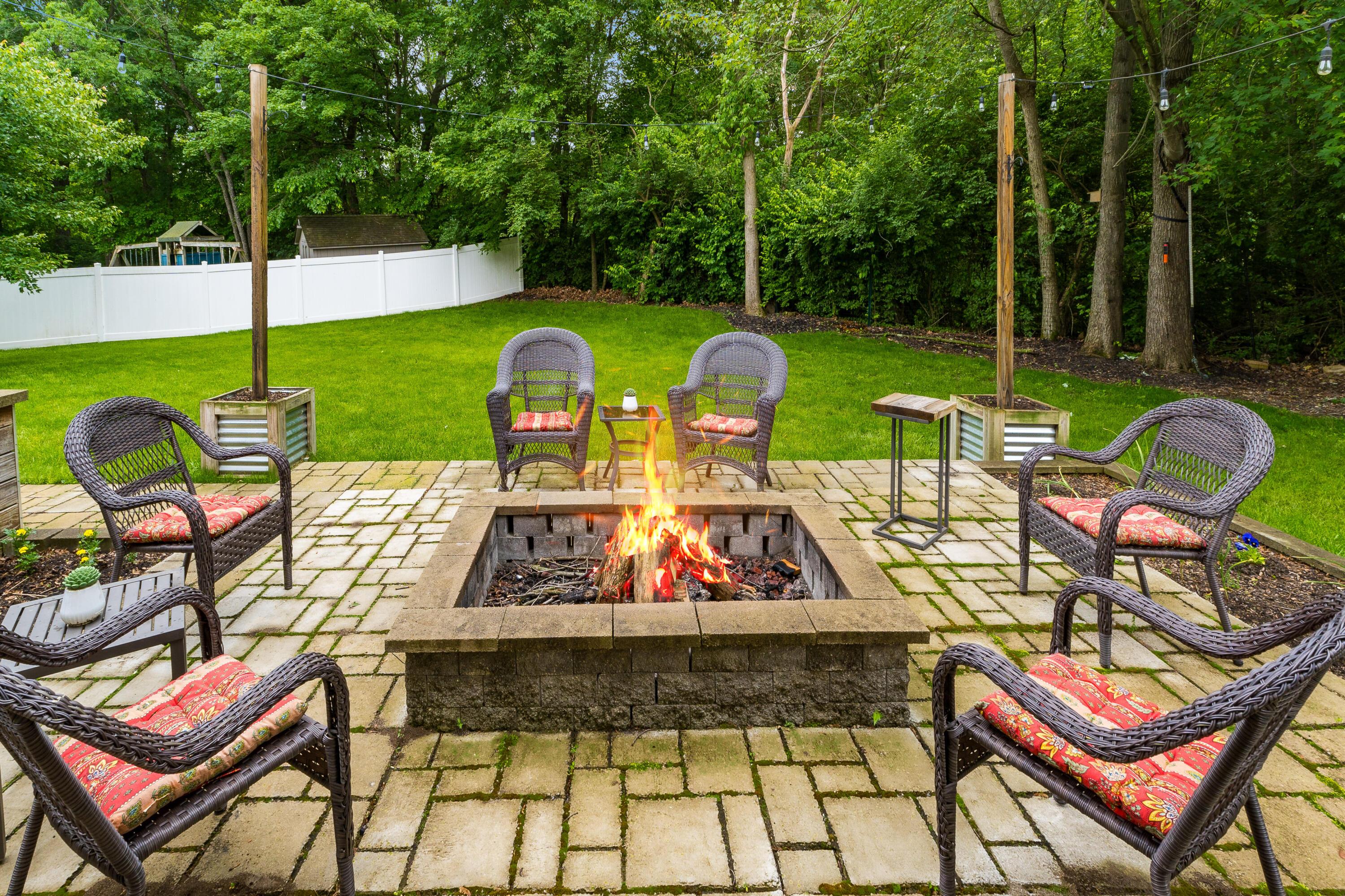 4768 Big Walnutview Court