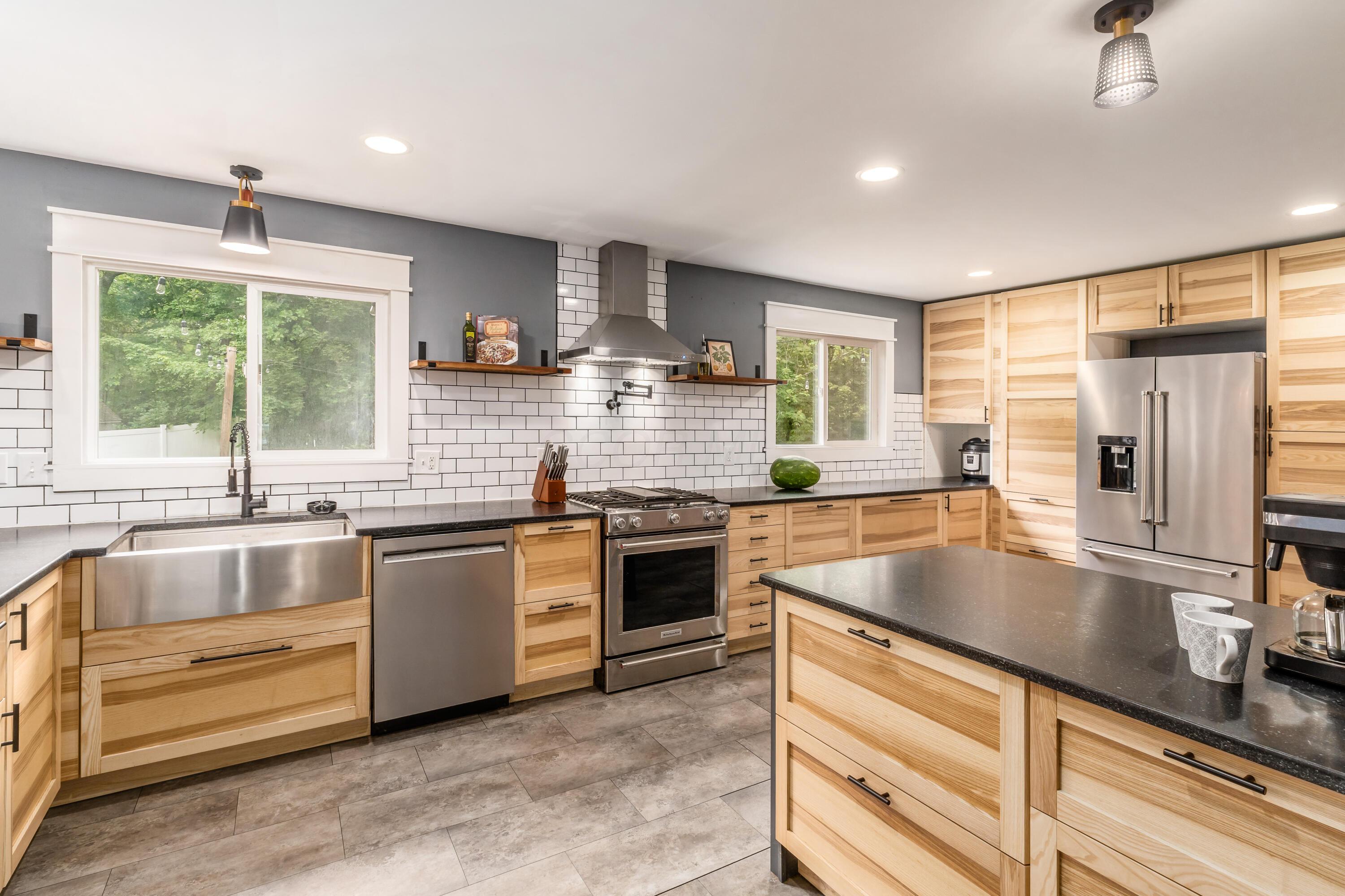 4768 Big Walnutview Court