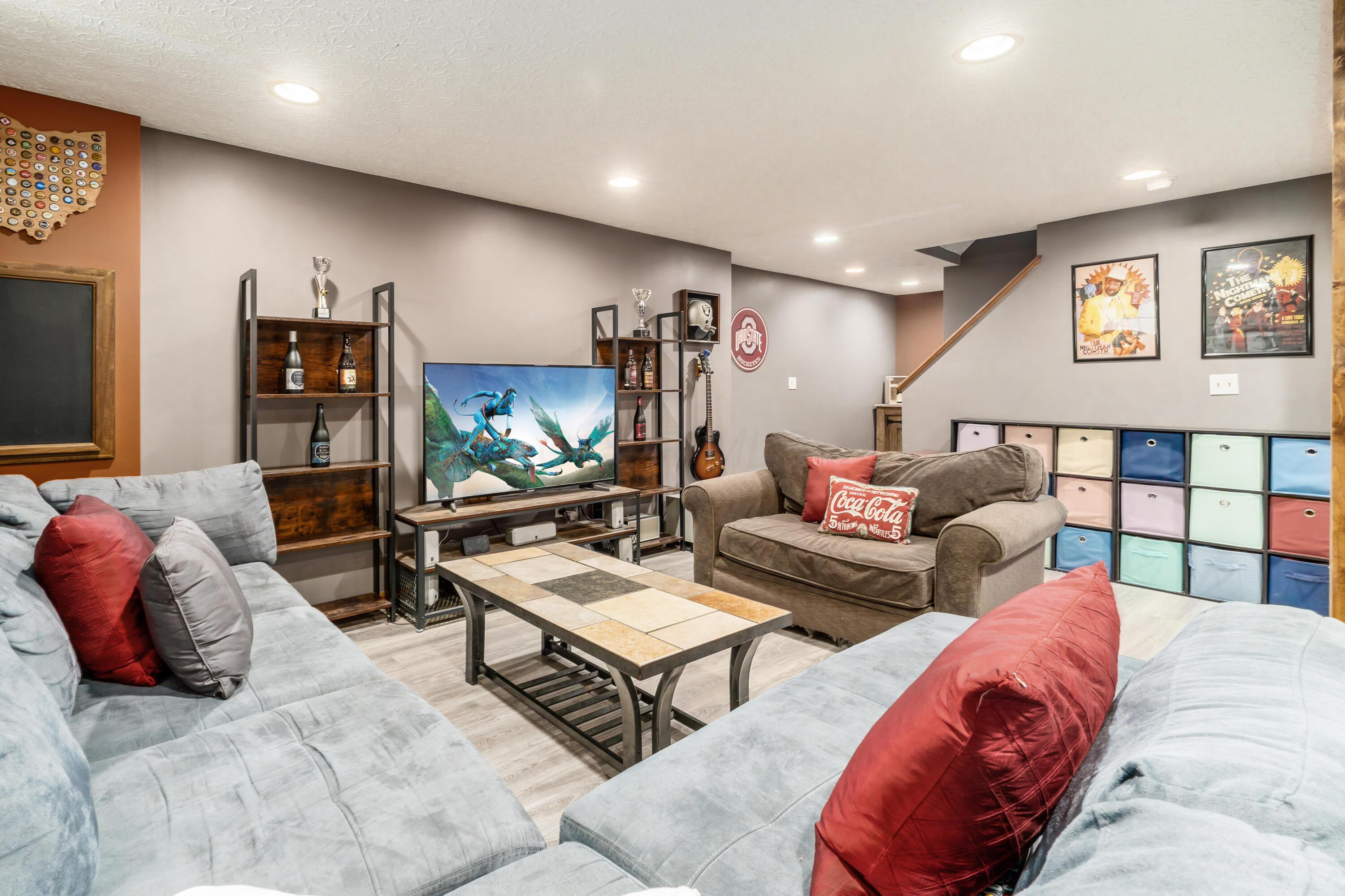 4768 Big Walnutview Court