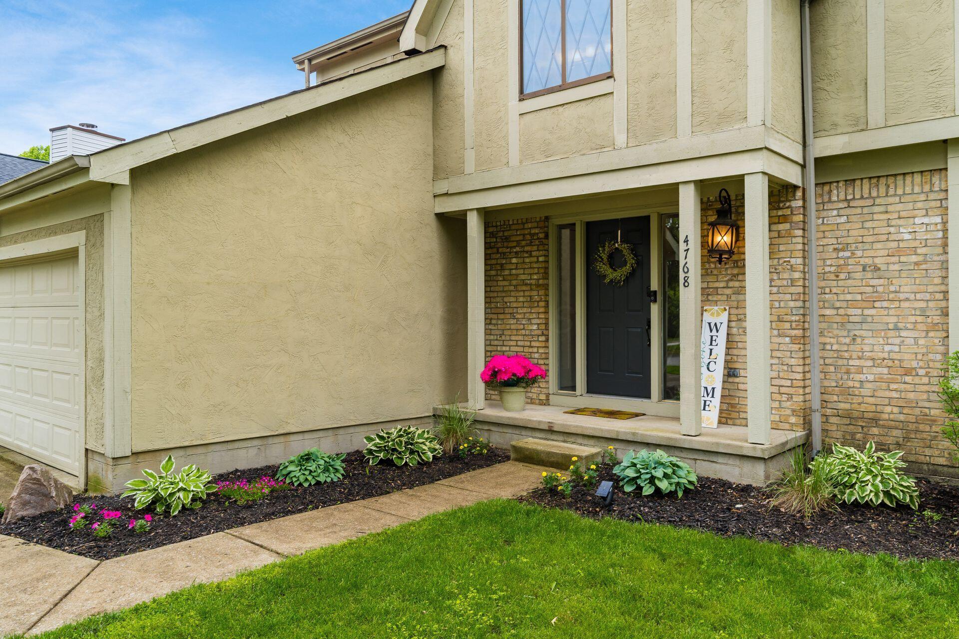 4768 Big Walnutview Court