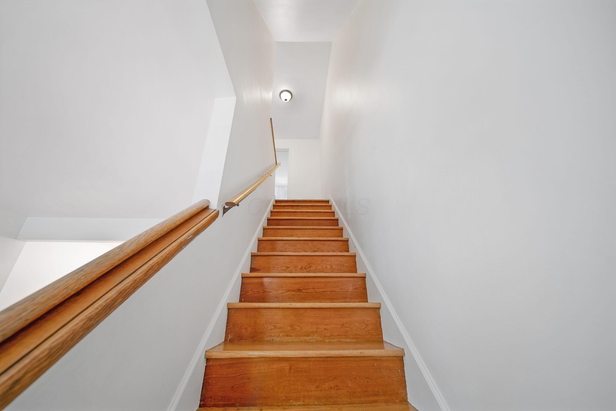 1809 Northwest Court, C