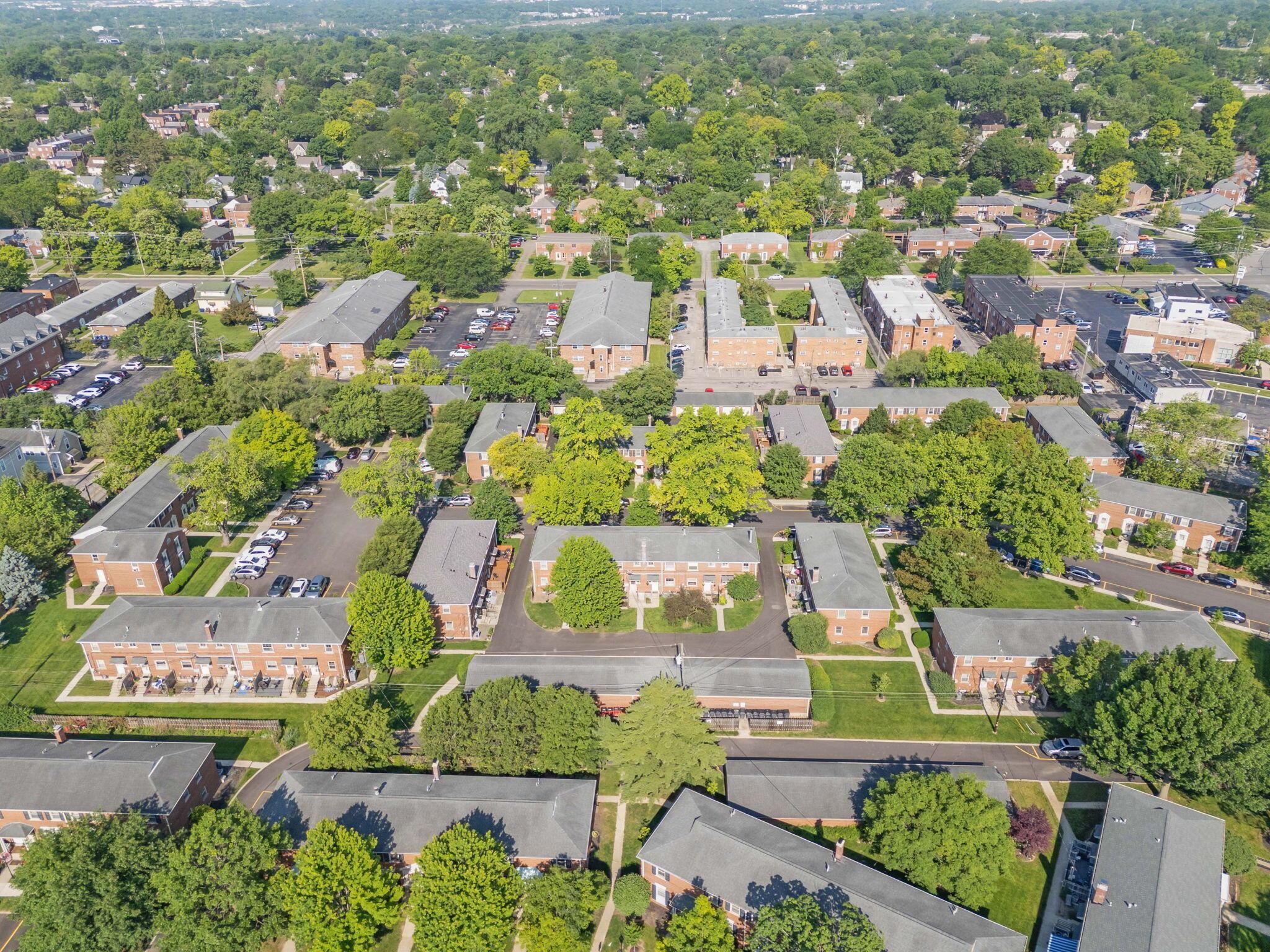 1809 Northwest Court, C