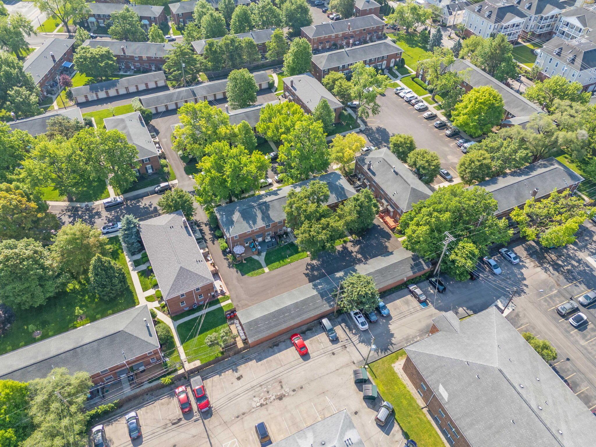 1809 Northwest Court, C