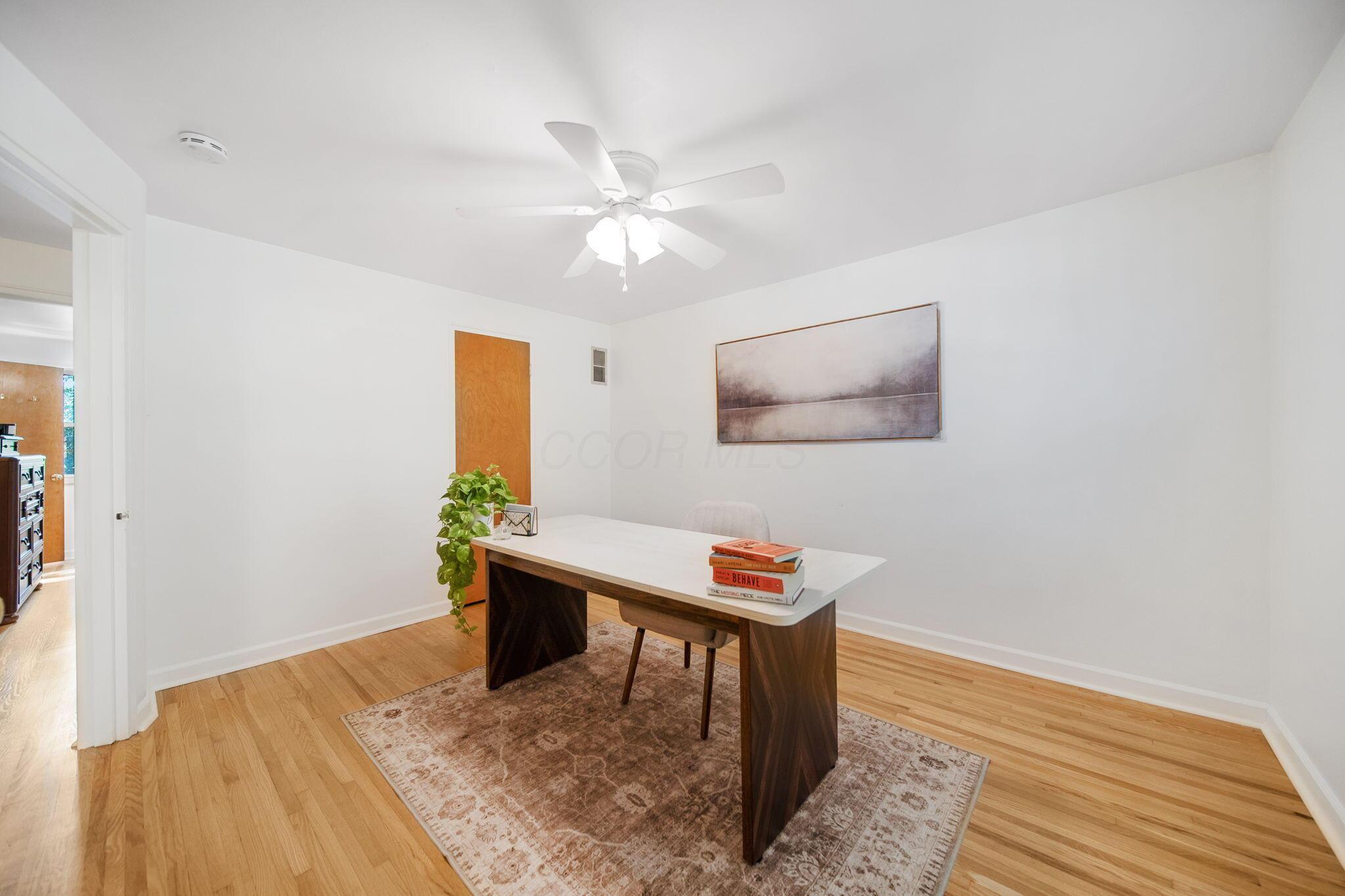 1809 Northwest Court, C