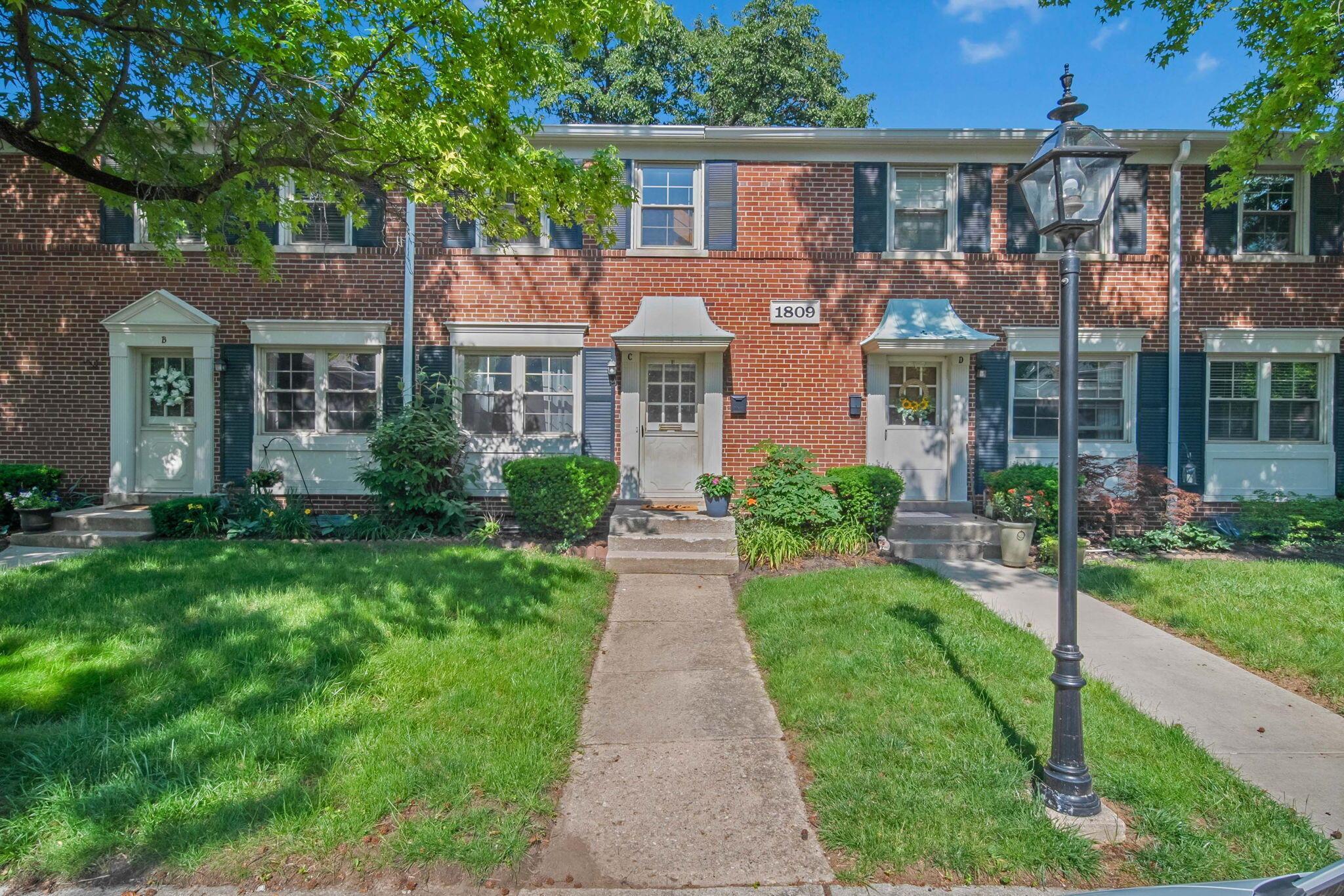 1809 Northwest Court, C