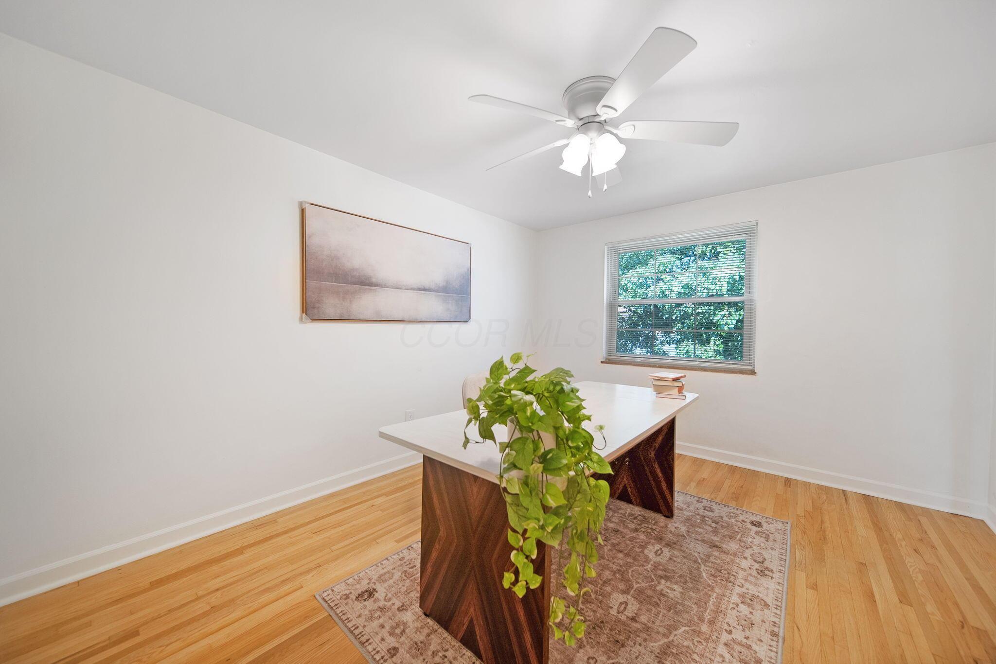 1809 Northwest Court, C