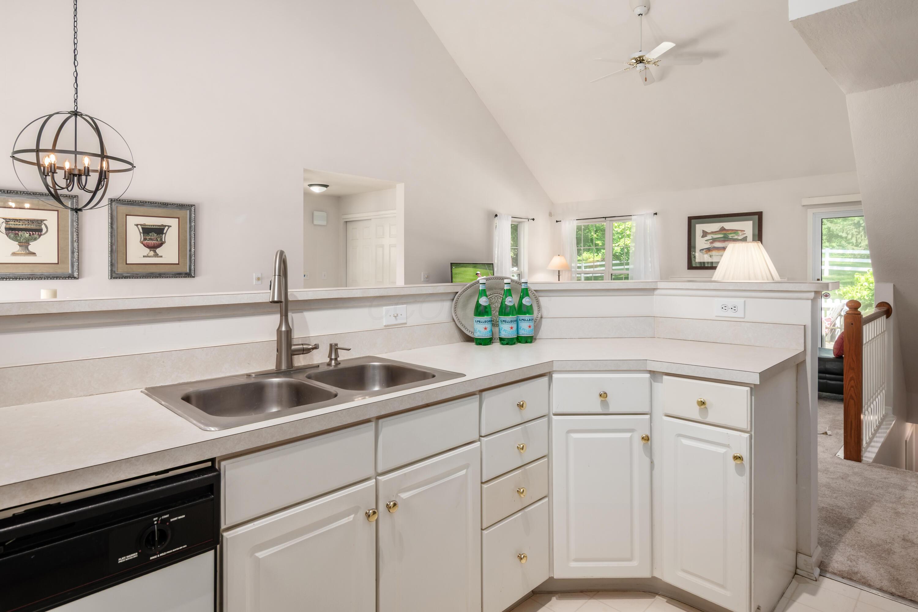 6611 Lower Lake Drive