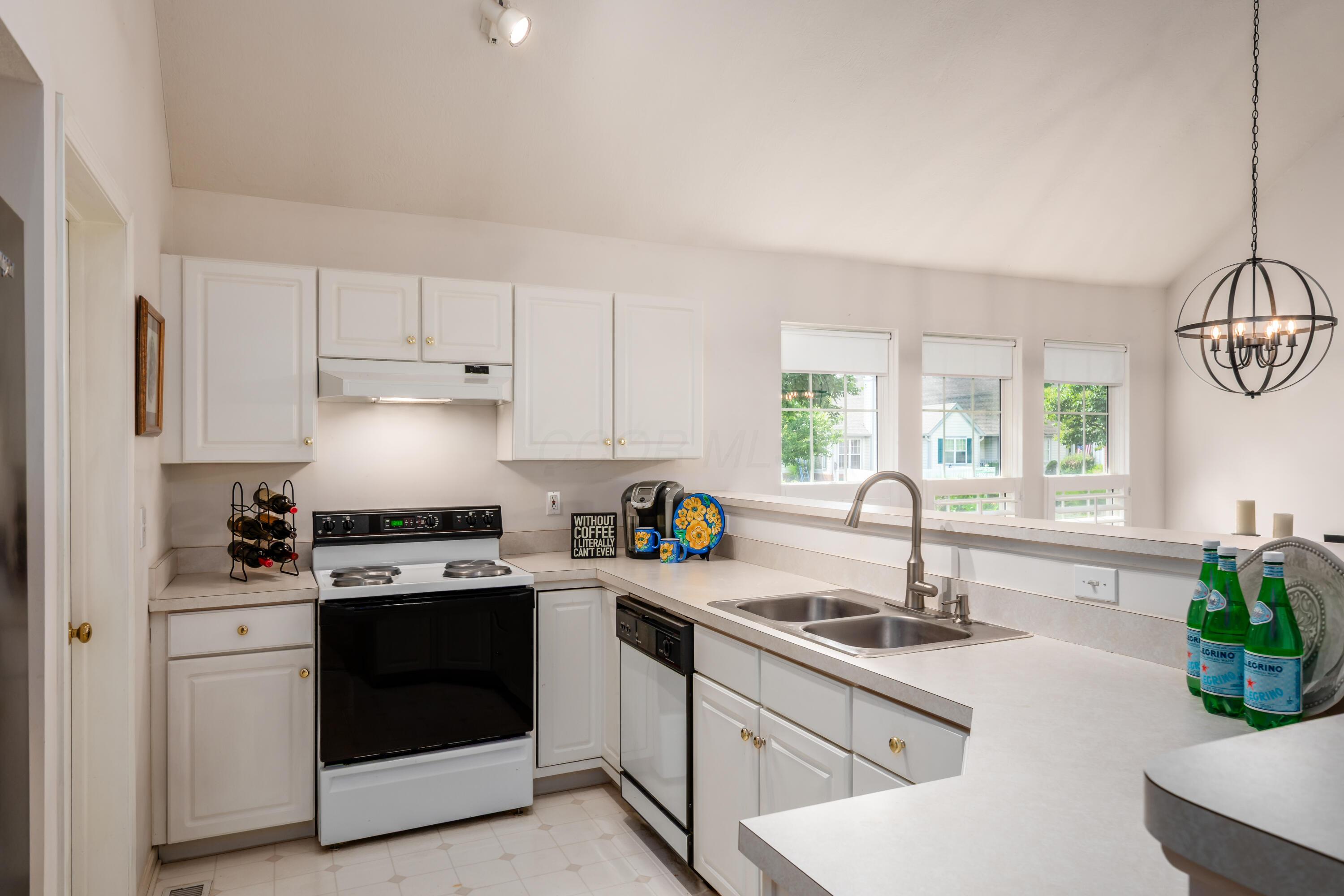 6611 Lower Lake Drive