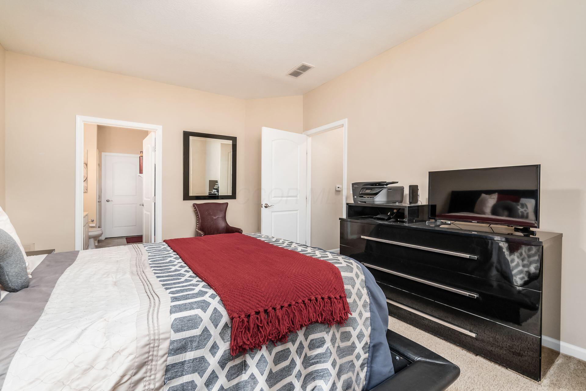 126 Lakes At Cheshire Drive