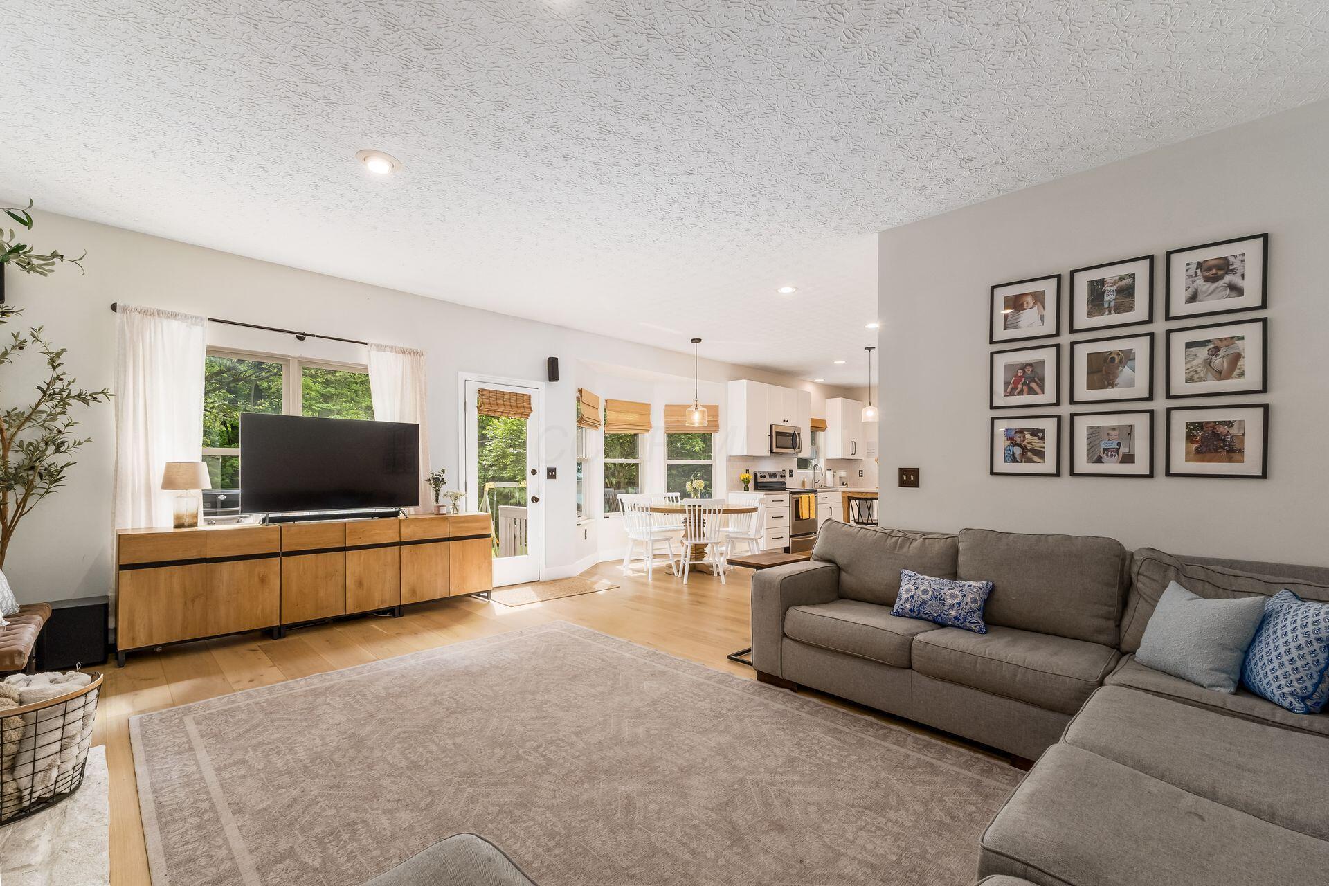 5494 Bullfinch Drive