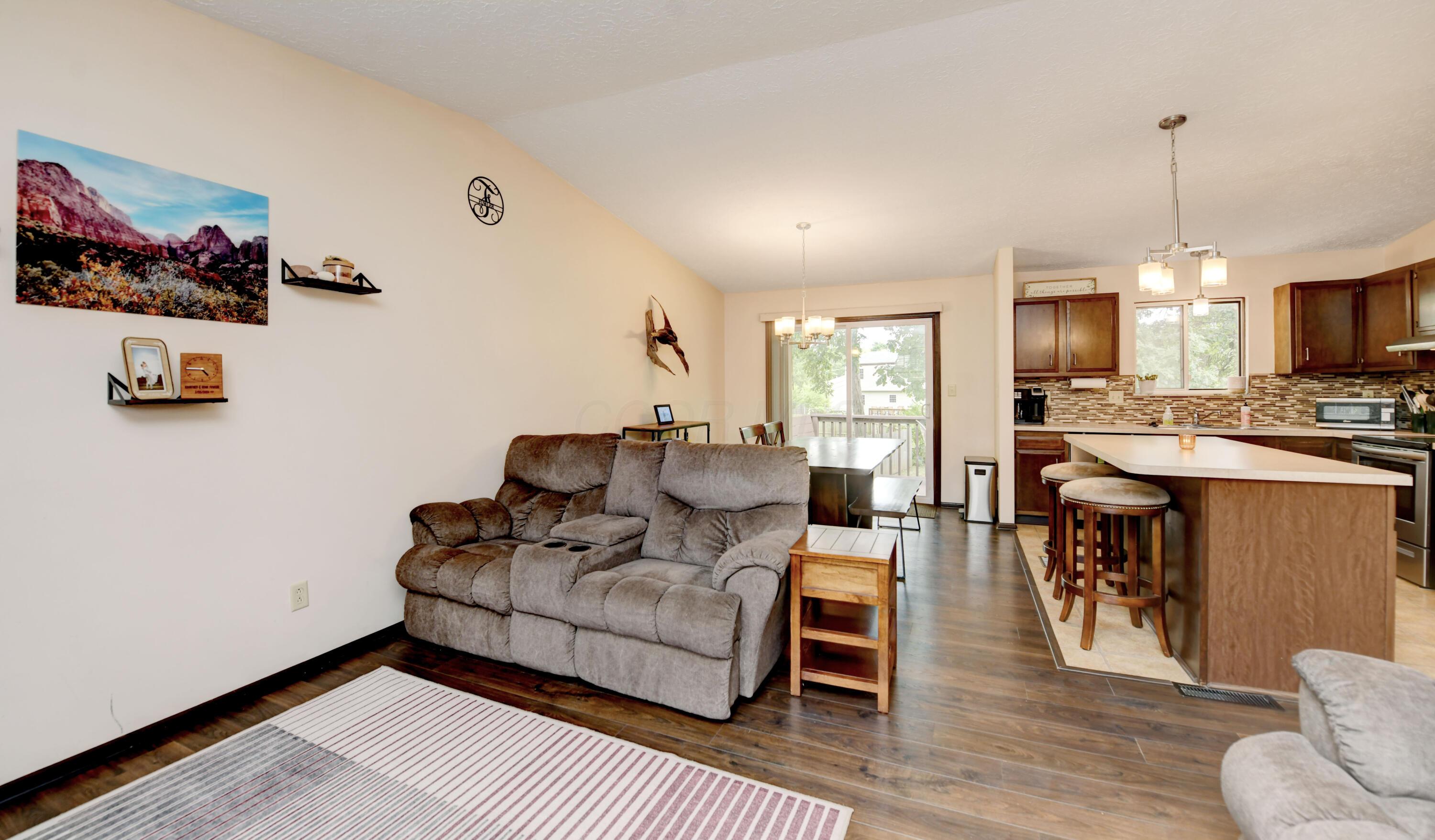 4088 Willow Hollow Drive