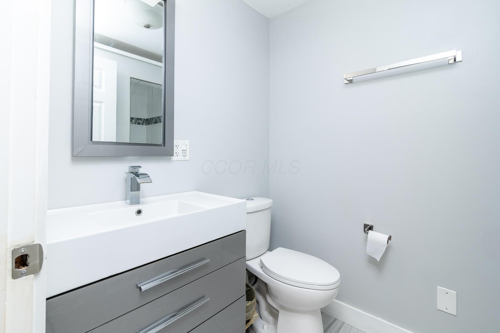 5635 Reynoldsburg Baltimore Road NW, Pickerington