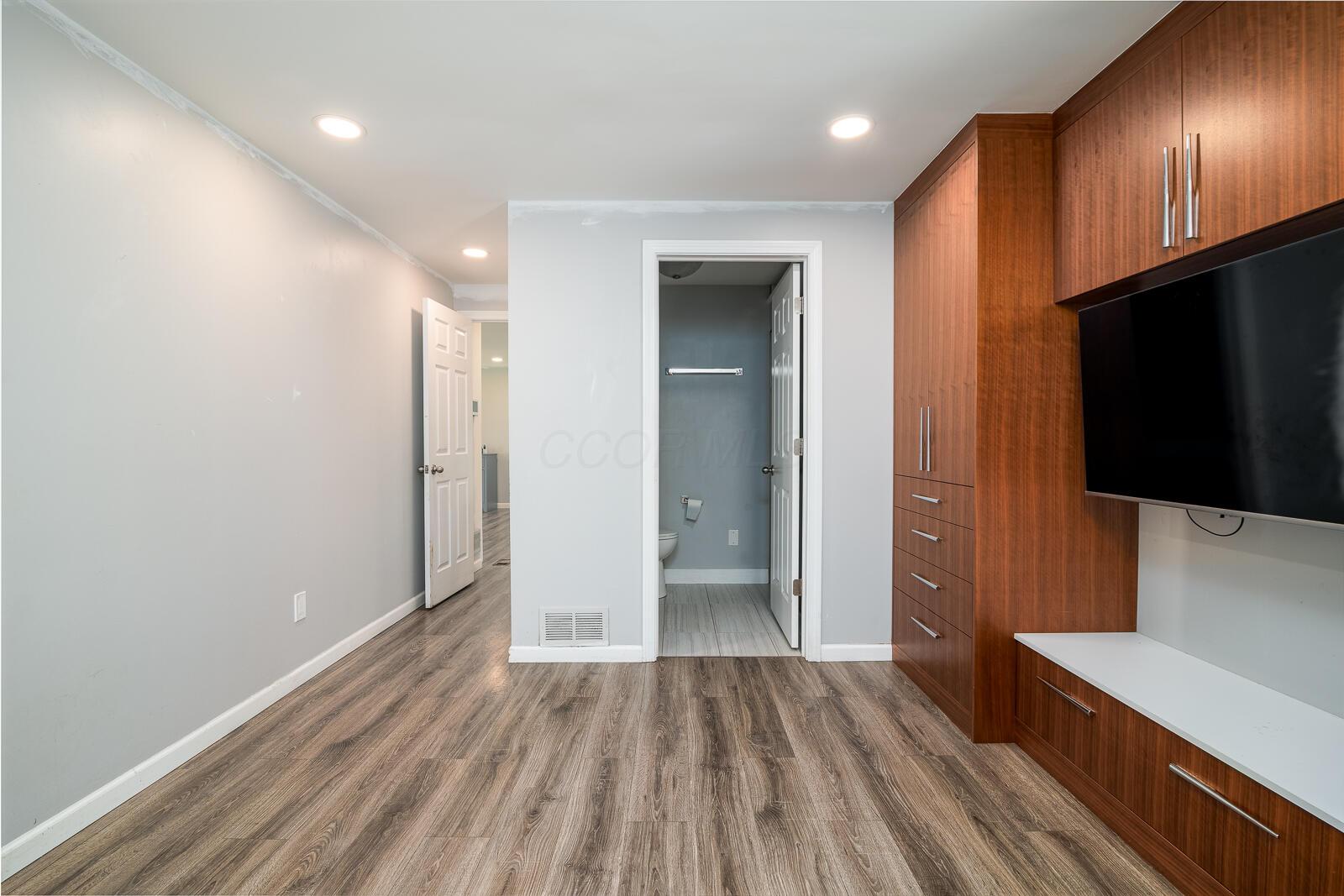 5635 Reynoldsburg Baltimore Road NW, Pickerington