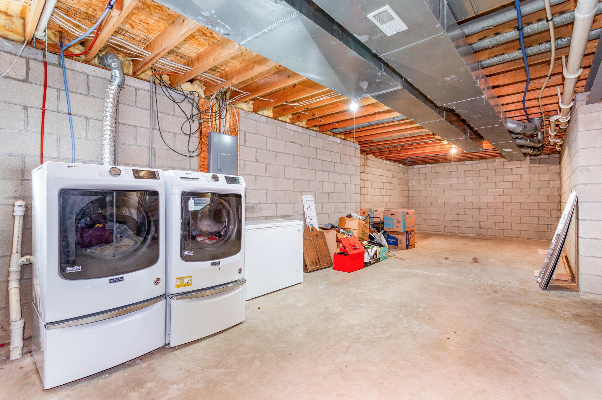 4315 Knoll Crest Drive, Grove City