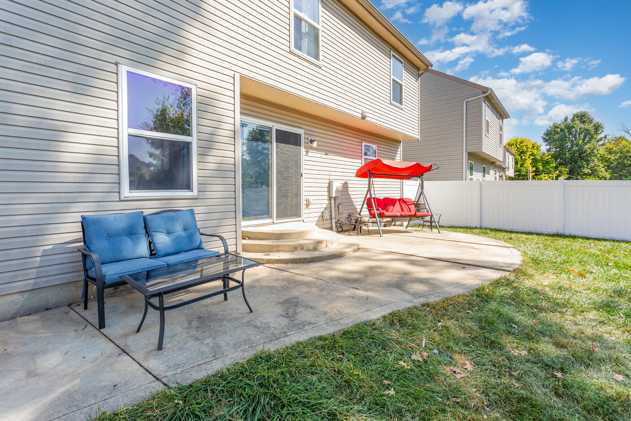 4315 Knoll Crest Drive, Grove City