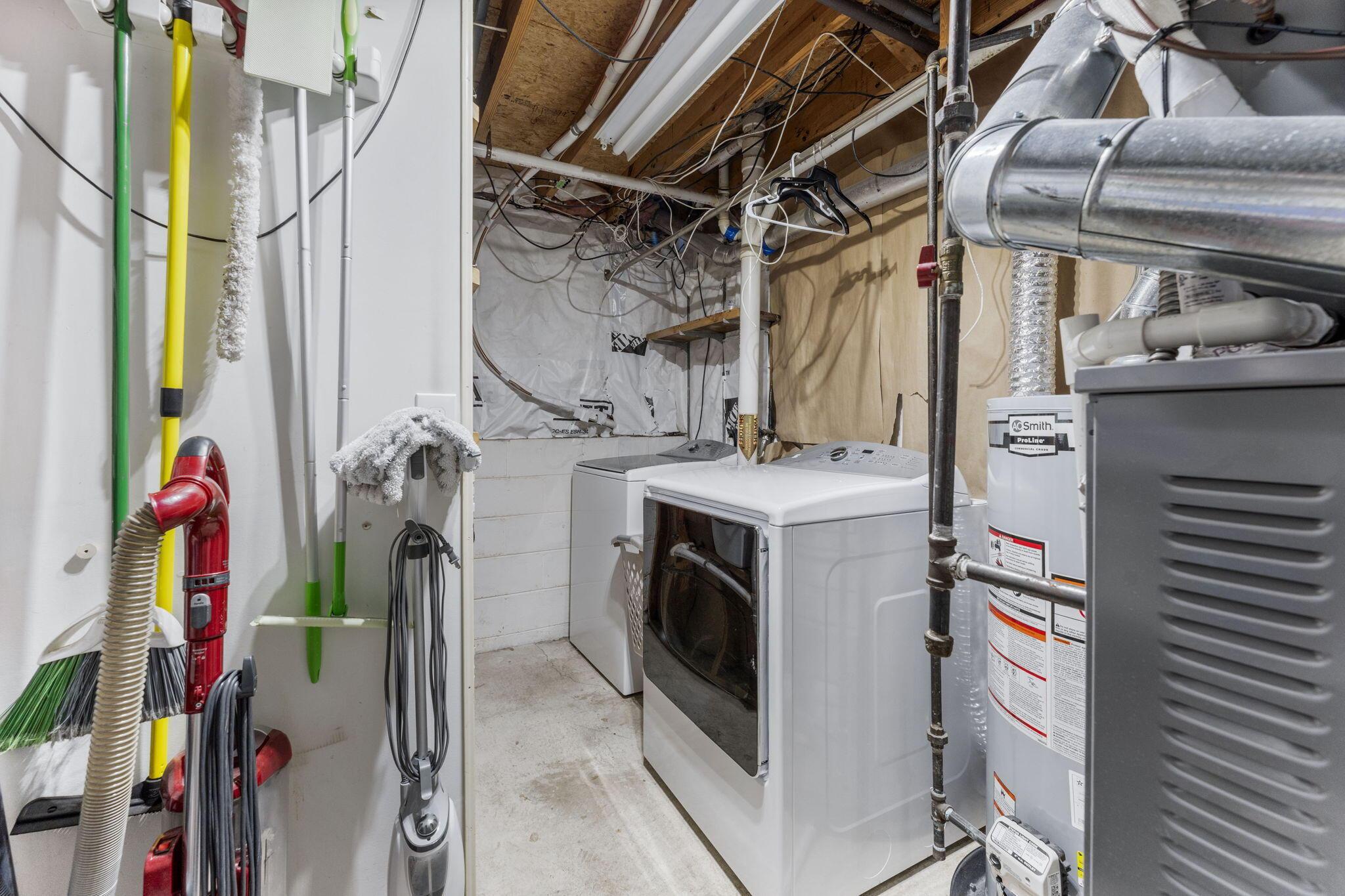 4960 Honeysuckle Boulevard