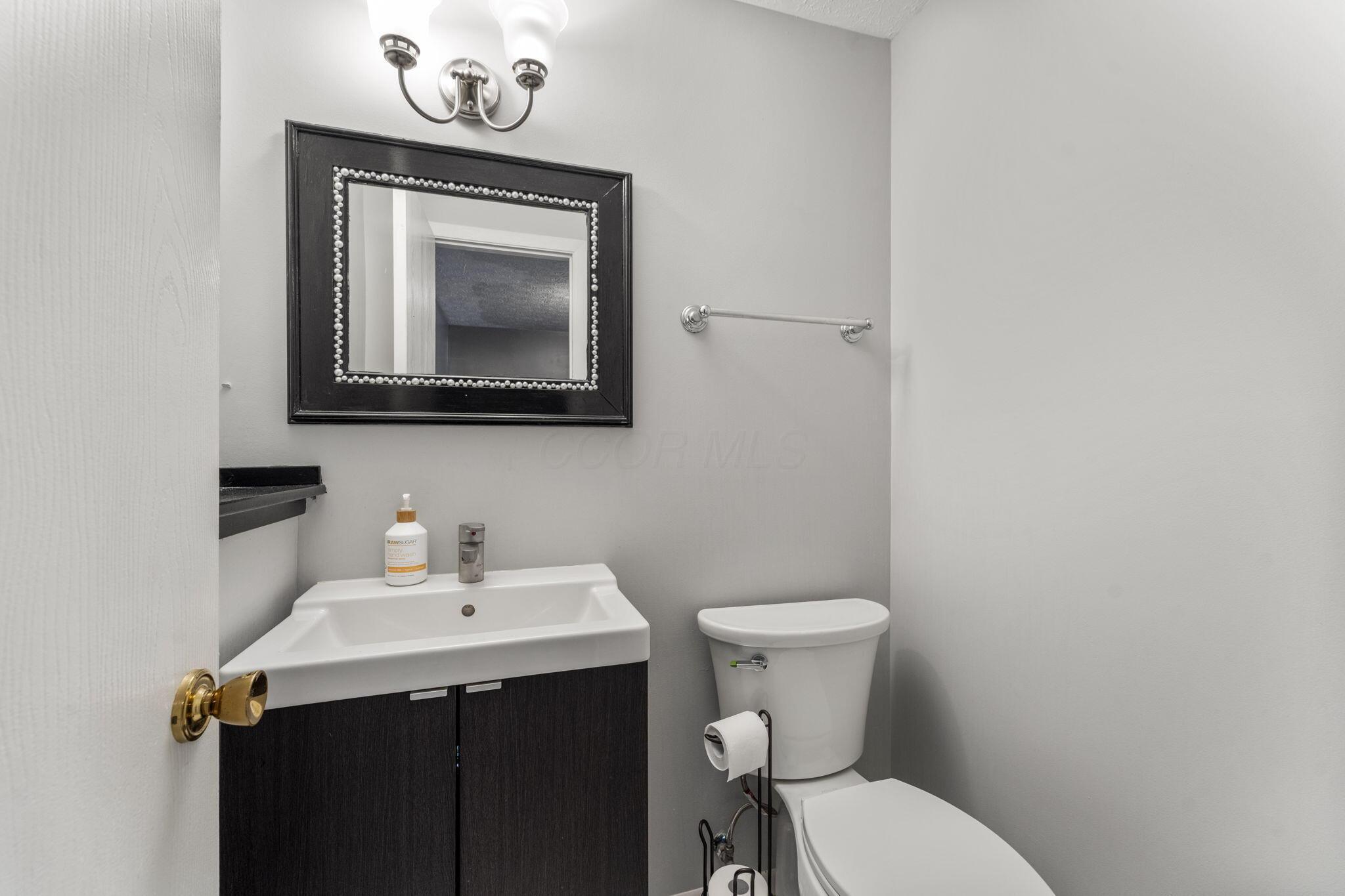 4960 Honeysuckle Boulevard