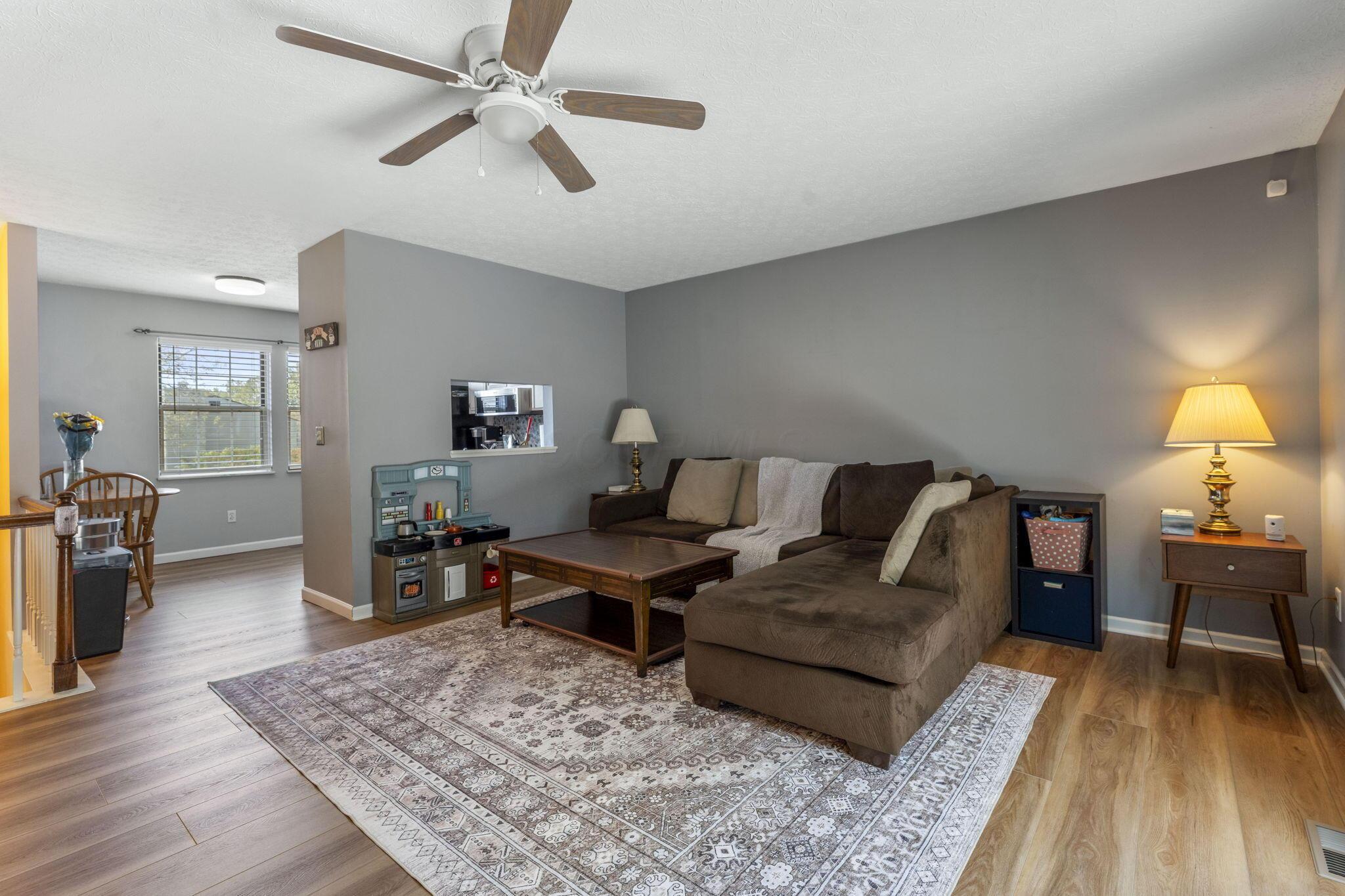 4960 Honeysuckle Boulevard