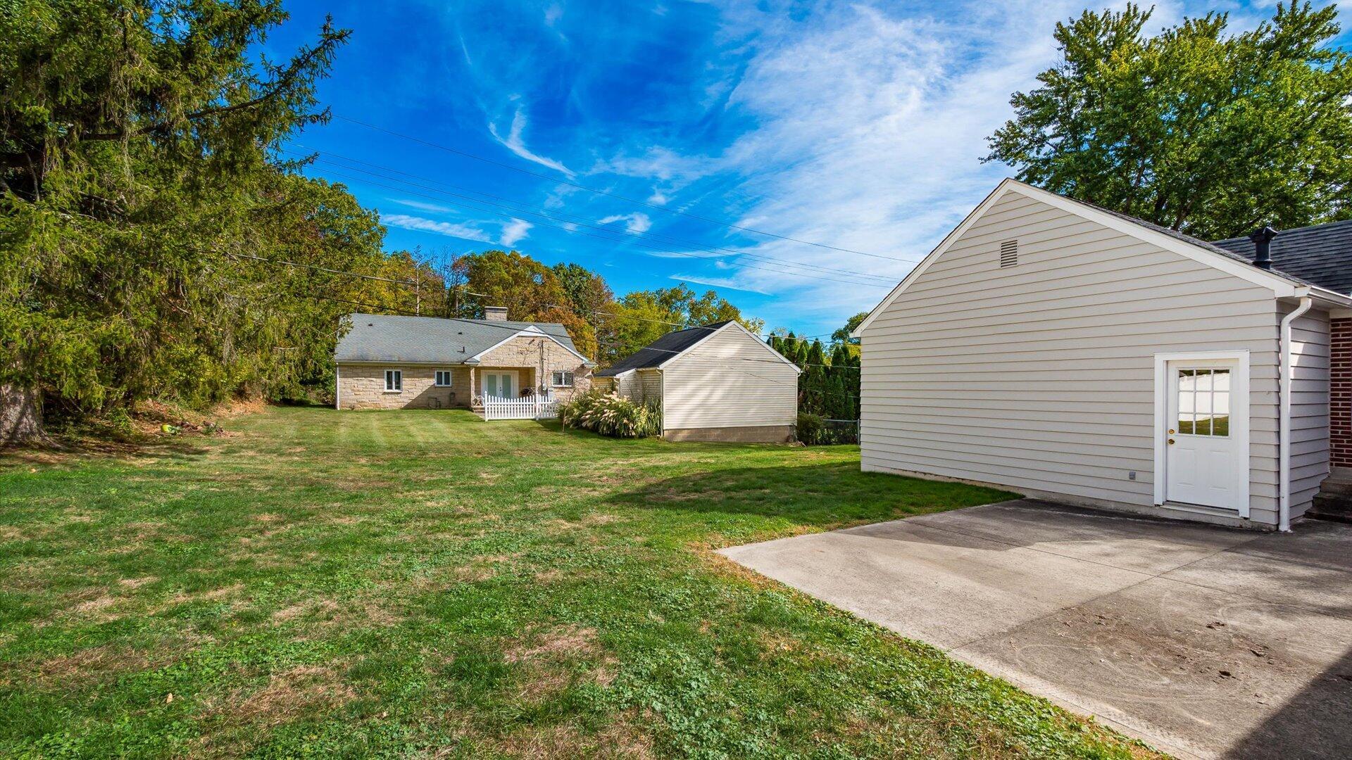 2728 W Ridgewood Circle