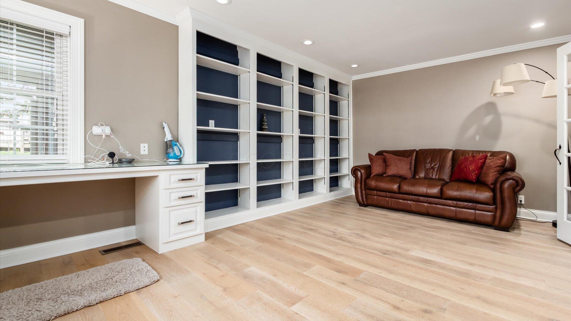 2728 W Ridgewood Circle