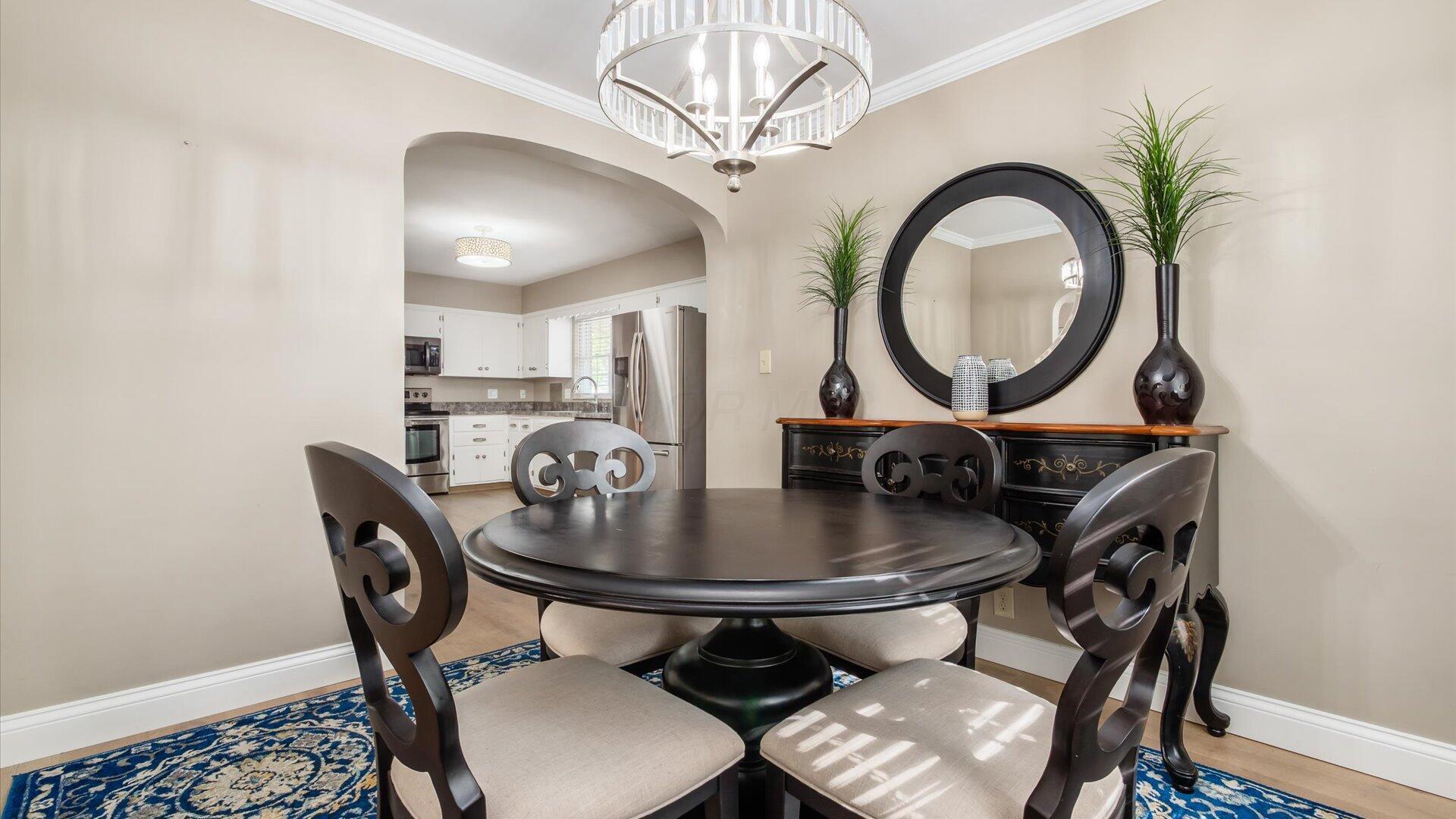 2728 W Ridgewood Circle