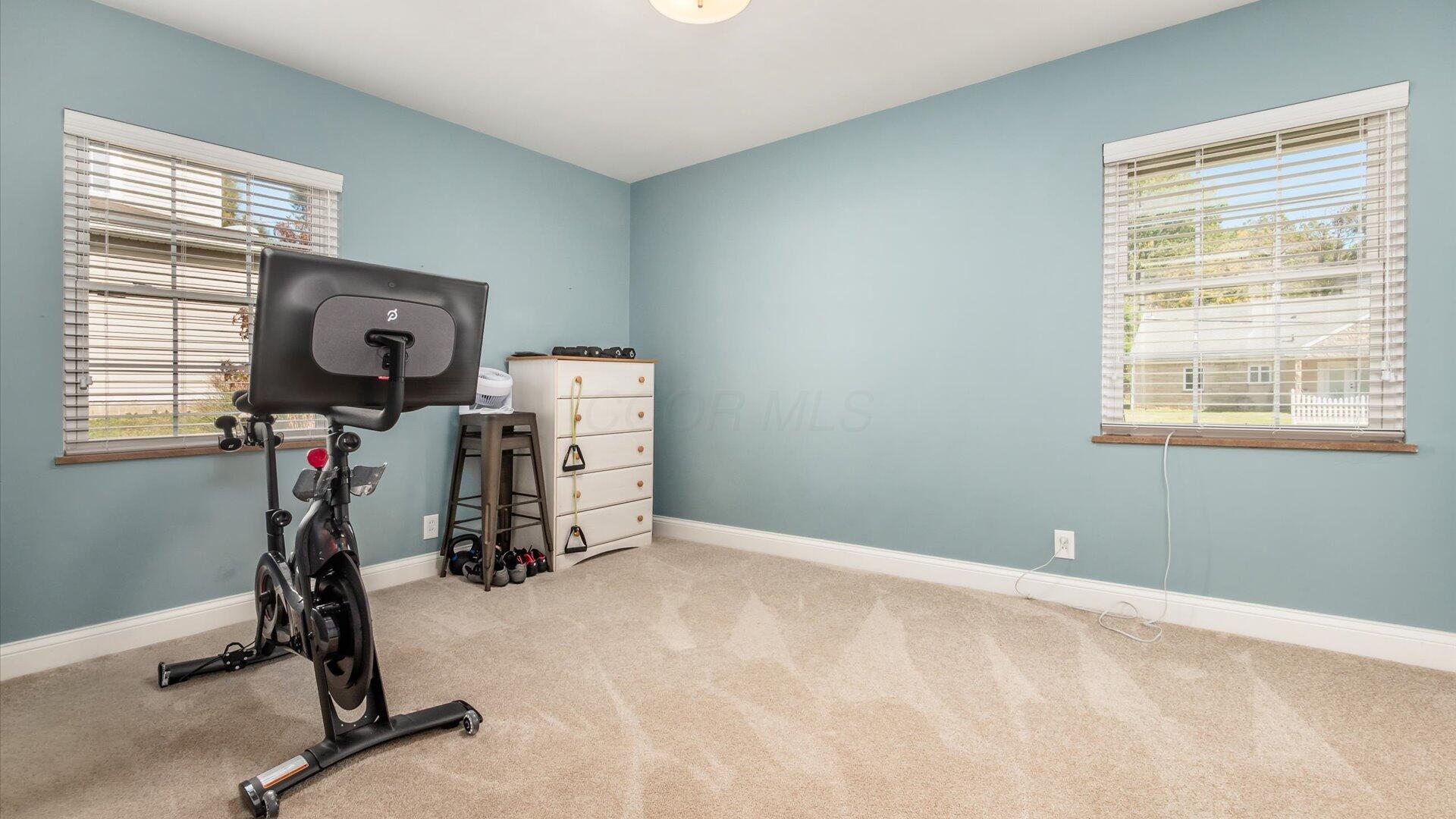 2728 W Ridgewood Circle