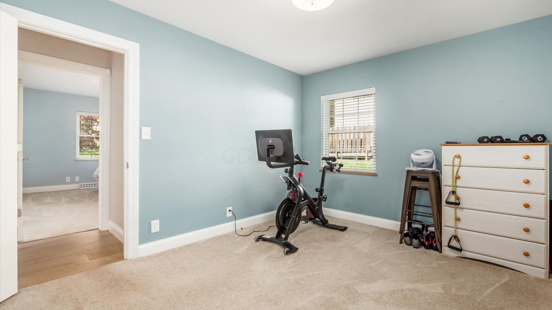 2728 W Ridgewood Circle