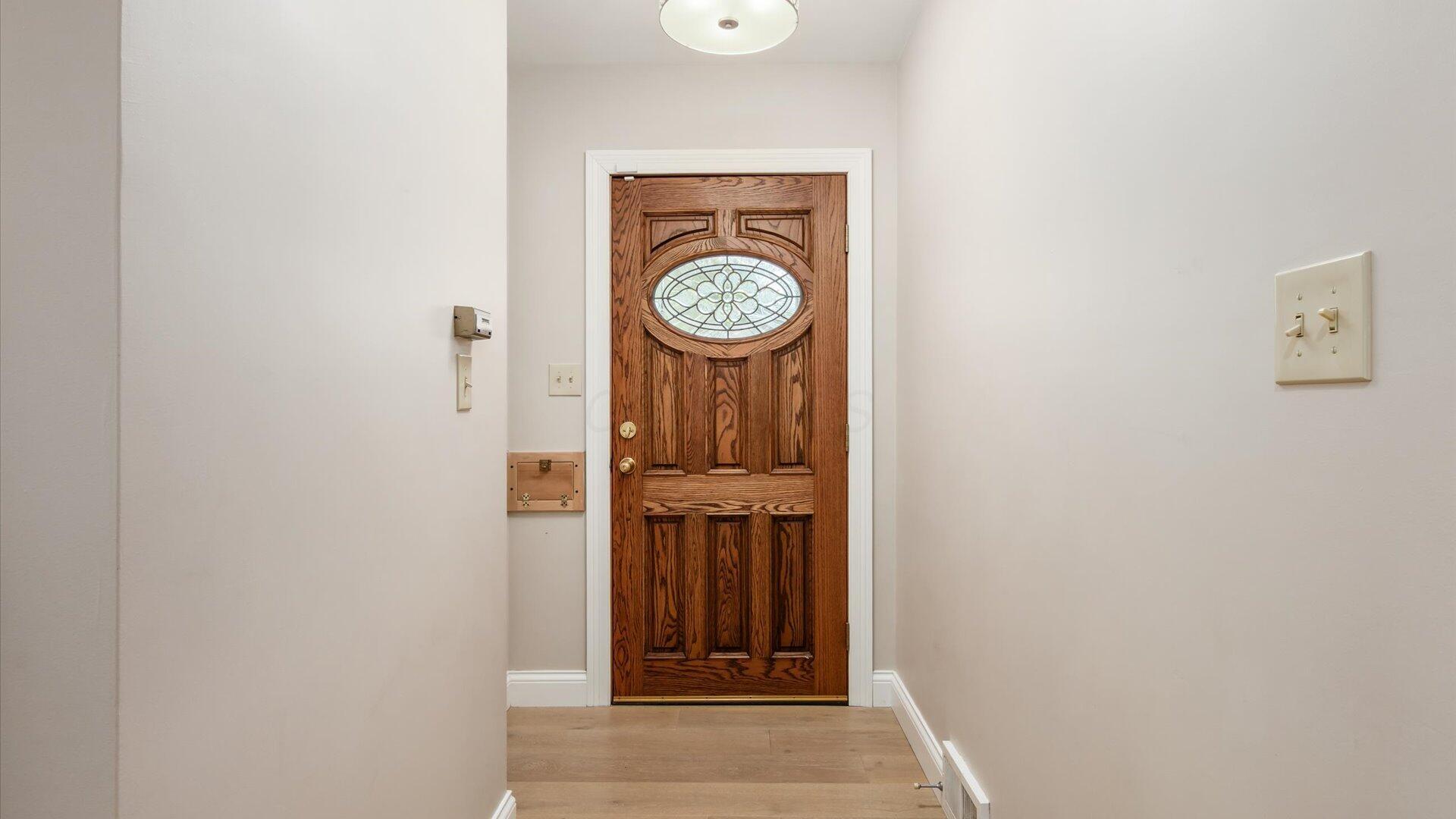 2728 W Ridgewood Circle